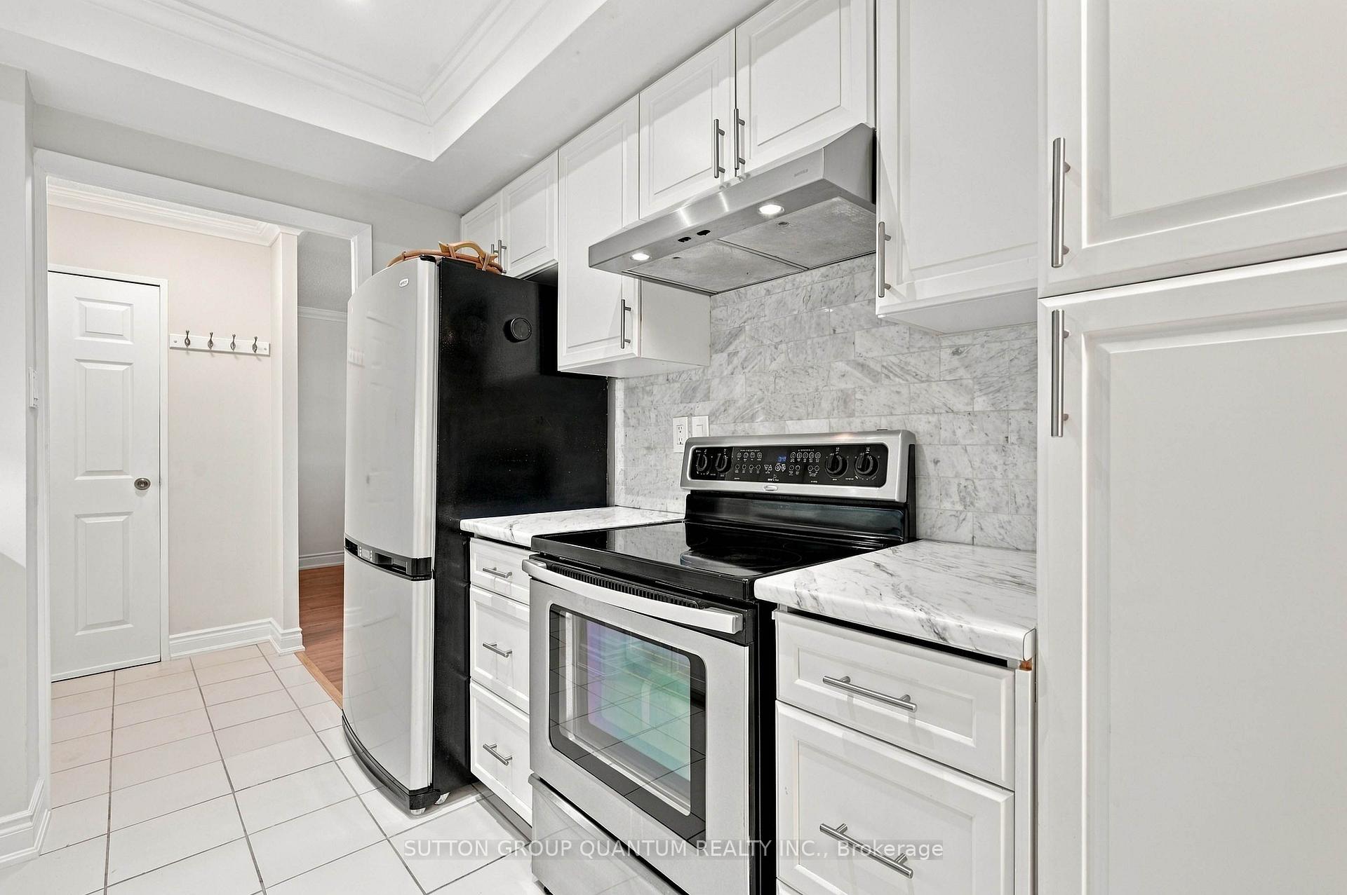 Photo 7 of Unit Ph04, 3100 Kirwin Avenue, Mississauga, Cooksville — HOMEH