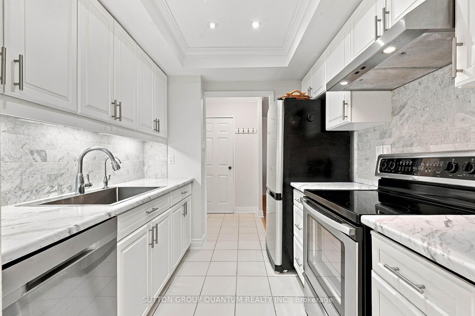 Photo 8 of Unit Ph04, 3100 Kirwin Avenue, Mississauga, Cooksville — HOMEH