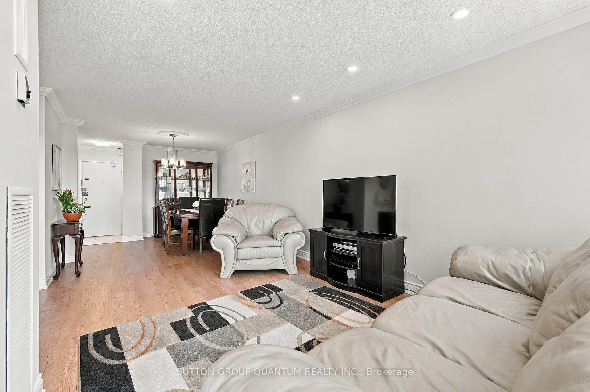 Photo 15 of Unit Ph04, 3100 Kirwin Avenue, Mississauga, Cooksville — HOMEH