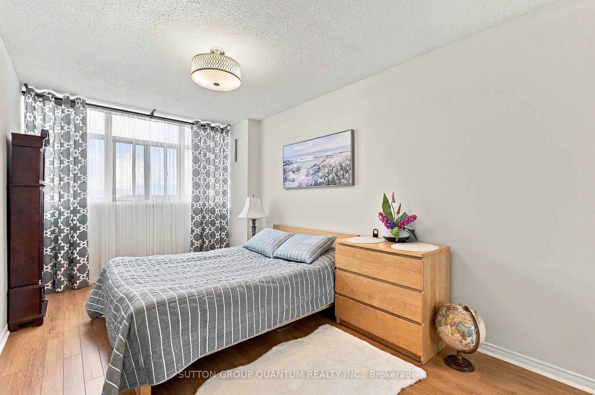 Photo 23 of Unit Ph04, 3100 Kirwin Avenue, Mississauga, Cooksville — HOMEH