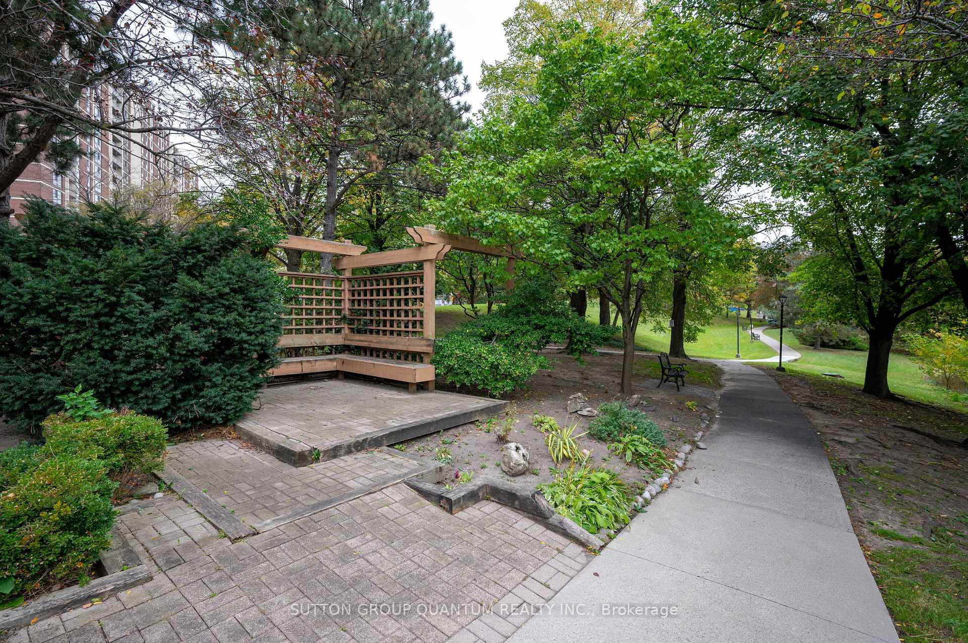 Photo 41 of Unit Ph04, 3100 Kirwin Avenue, Mississauga, Cooksville — HOMEH