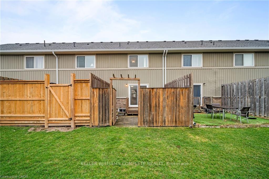 Photo 33 of Unit 27, 68A Main Street N, Haldimand — HOMEH
