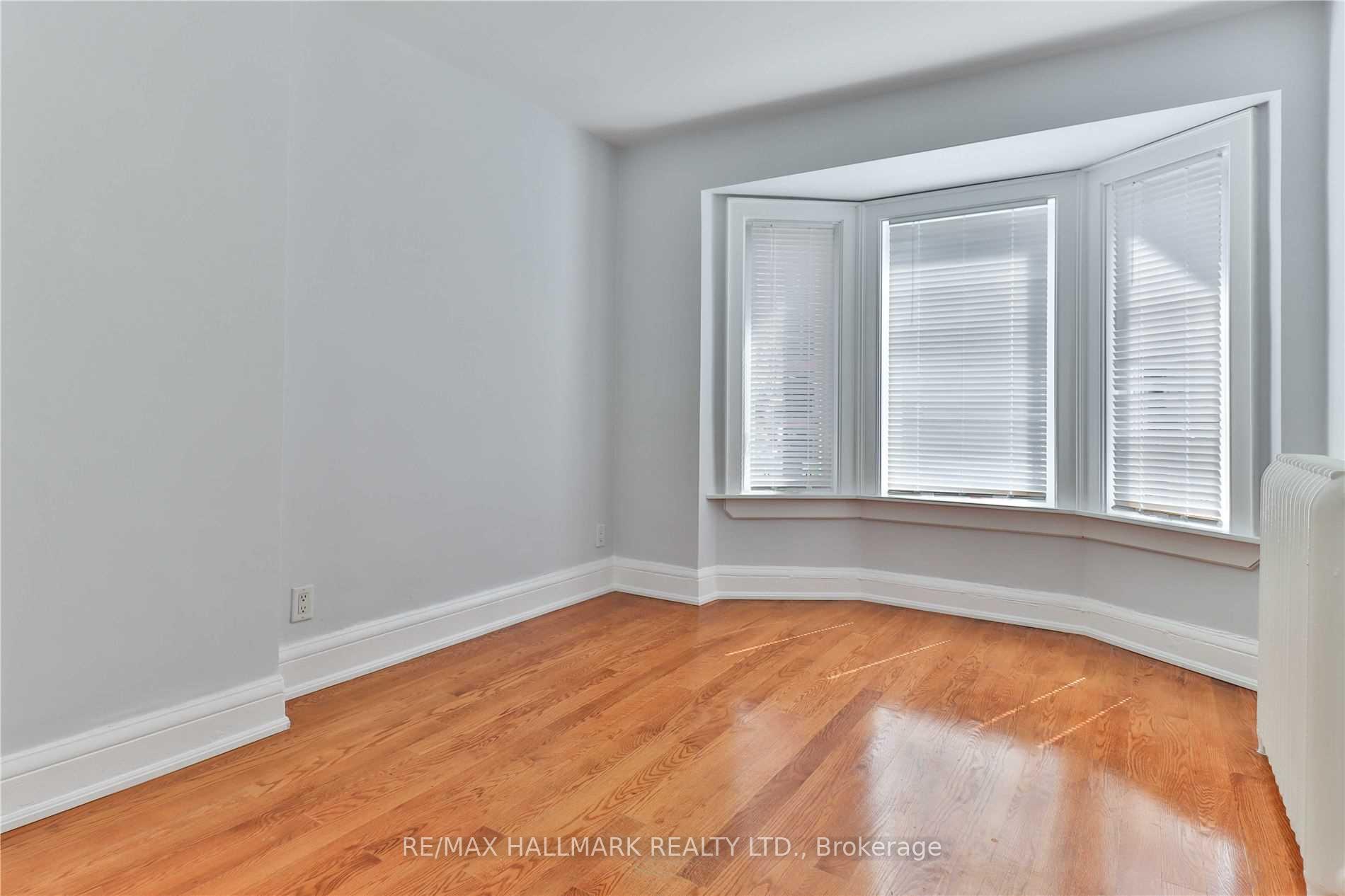 Photo 11 of Unit 2nd Fl, 880 College Street, Toronto, Palmerston-Little Italy — HOMEH