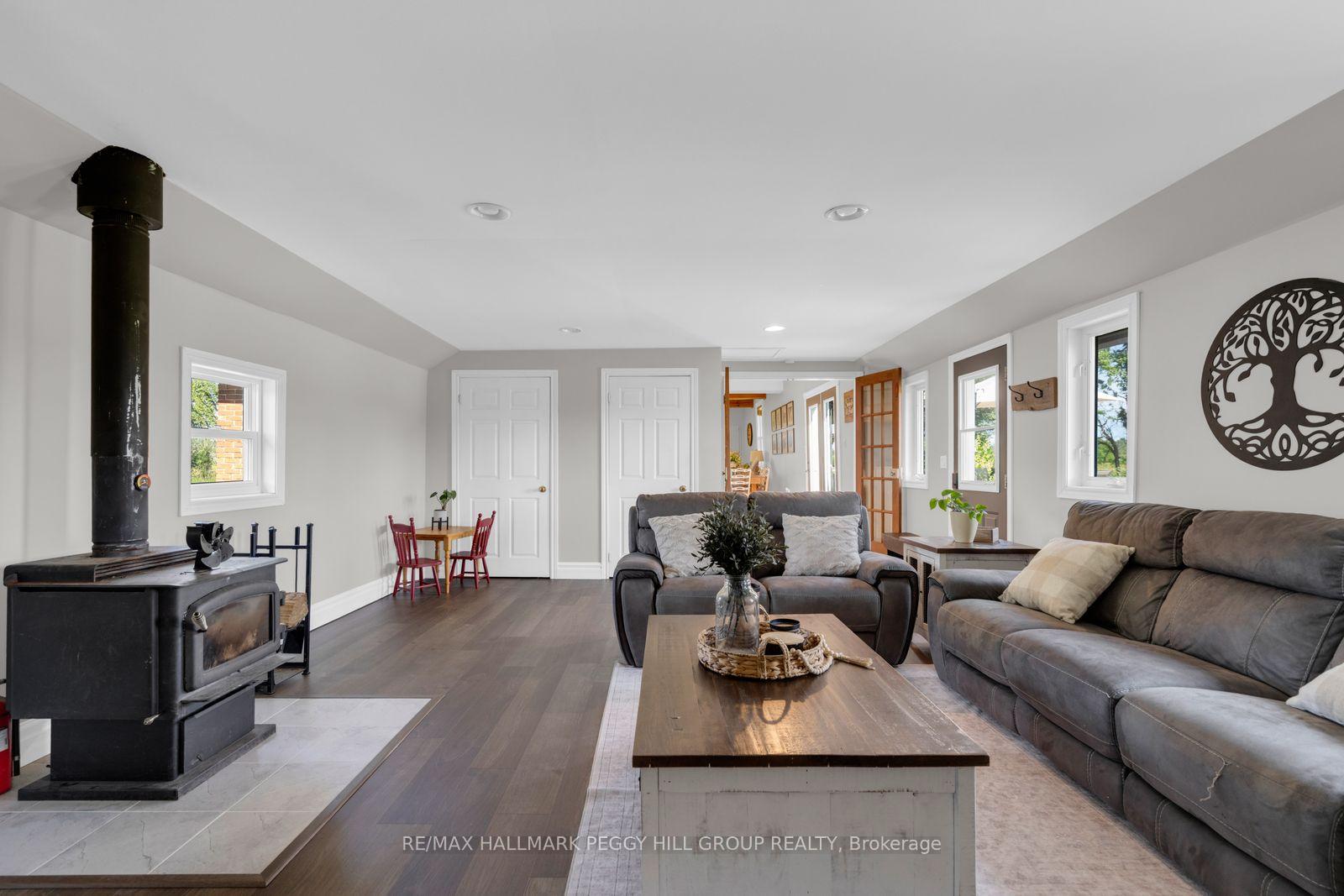 Photo 3 of 4295 Horseshoe Valley Road W, Springwater, Rural Springwater — HOMEH