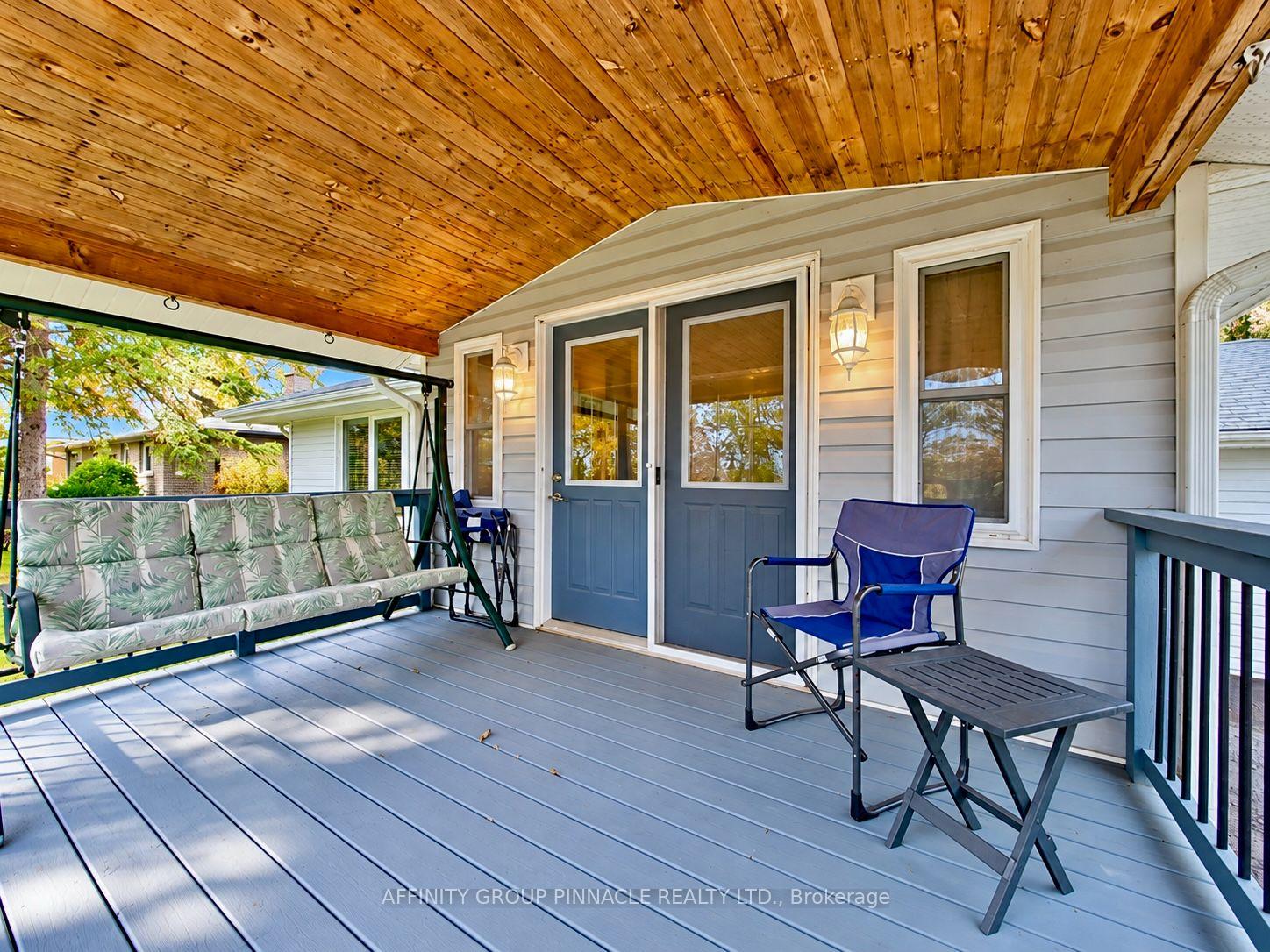Photo 4 of 30 Cove Road, Kawartha Lakes, Fenelon Falls — HOMEH