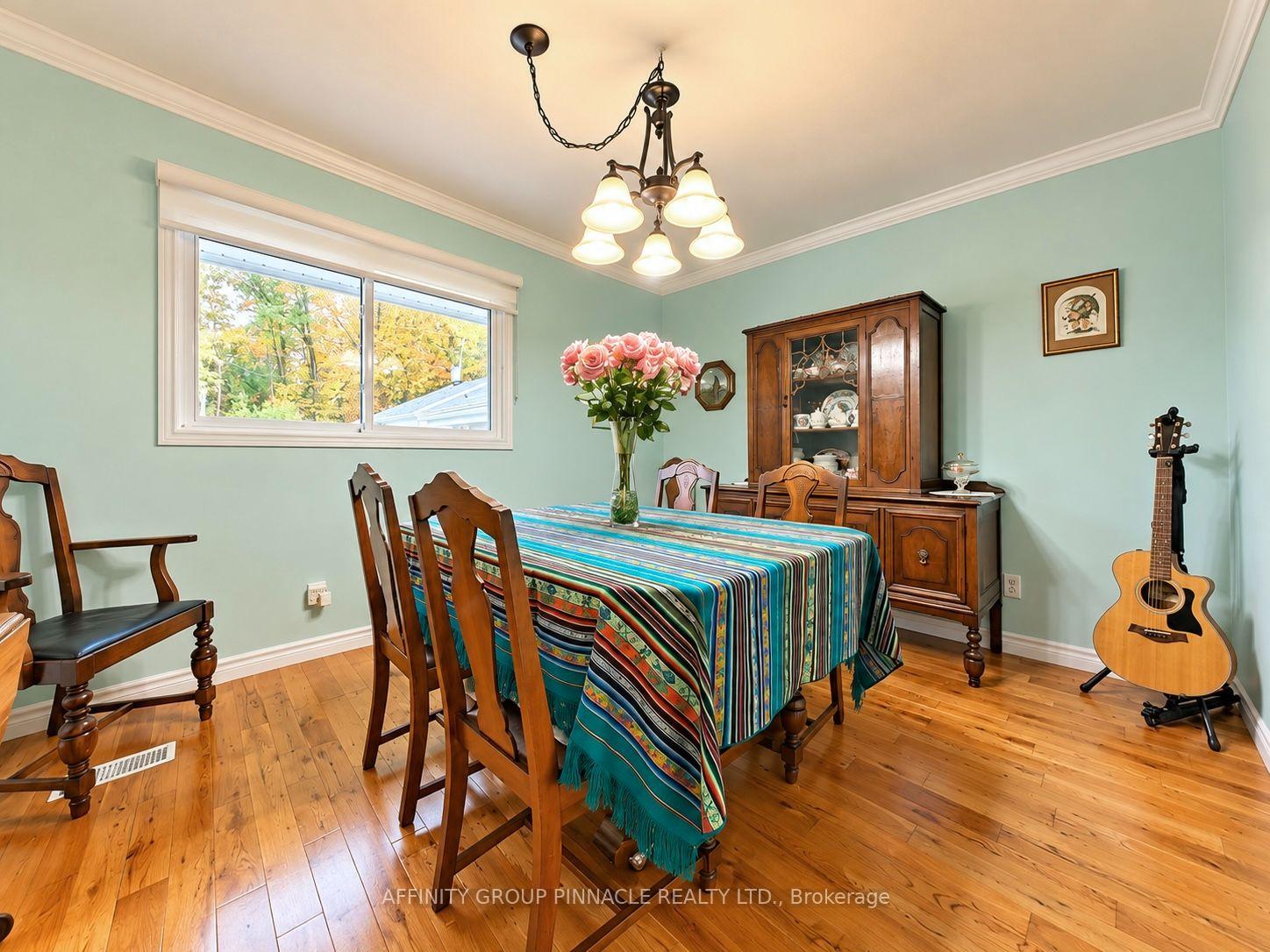 Photo 13 of 30 Cove Road, Kawartha Lakes, Fenelon Falls — HOMEH