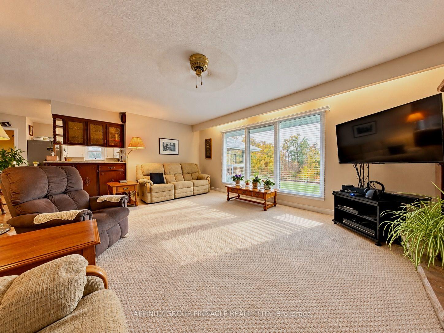 Photo 20 of 30 Cove Road, Kawartha Lakes, Fenelon Falls — HOMEH
