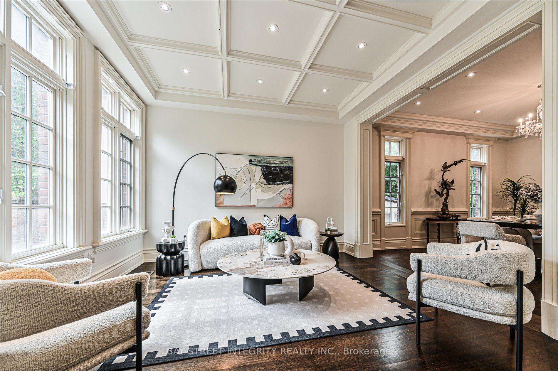 Photo 9 of 5 Westgrove Crescent, Toronto, Bedford Park-Nortown — HOMEH