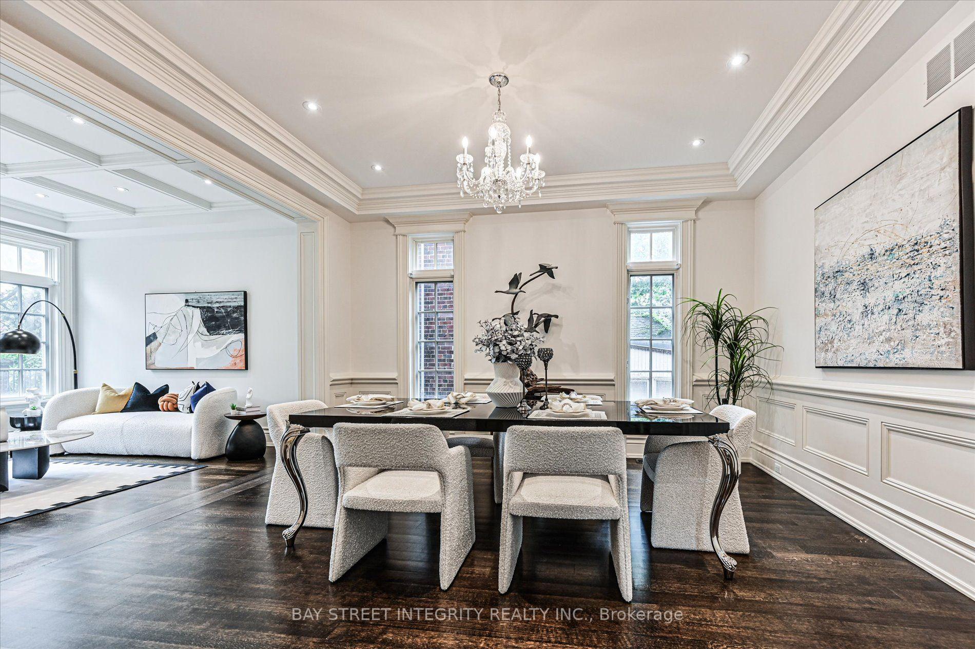 Photo 12 of 5 Westgrove Crescent, Toronto, Bedford Park-Nortown — HOMEH