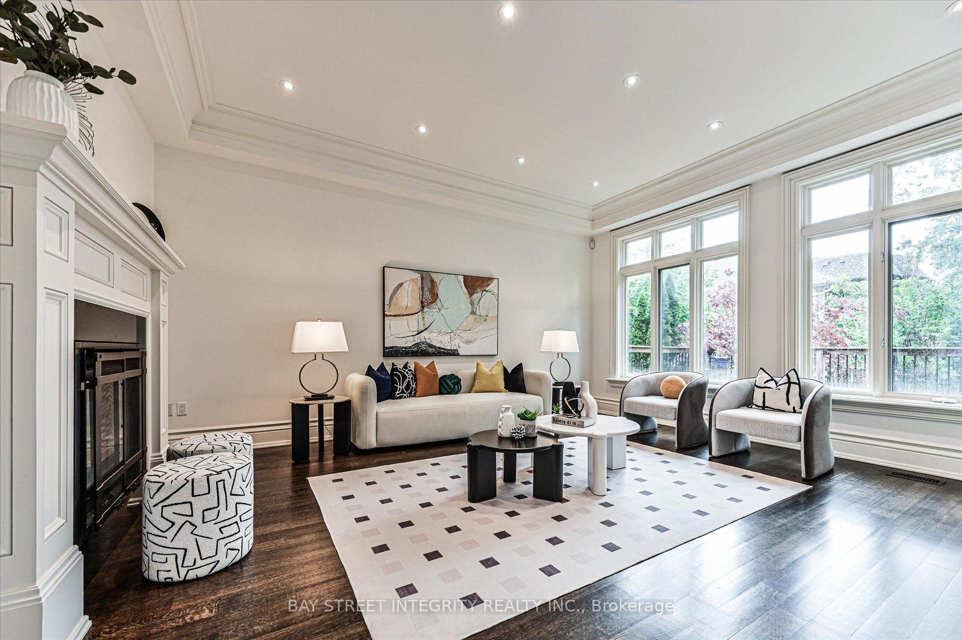 Photo 13 of 5 Westgrove Crescent, Toronto, Bedford Park-Nortown — HOMEH