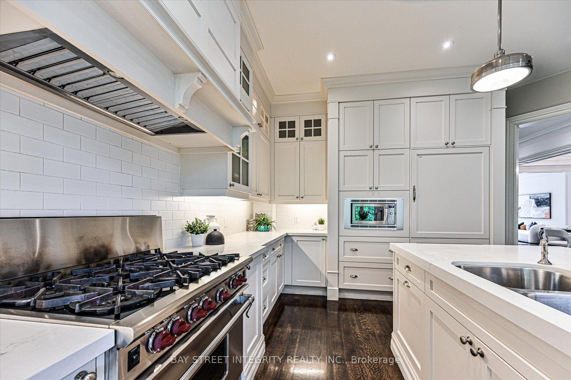 Photo 19 of 5 Westgrove Crescent, Toronto, Bedford Park-Nortown — HOMEH