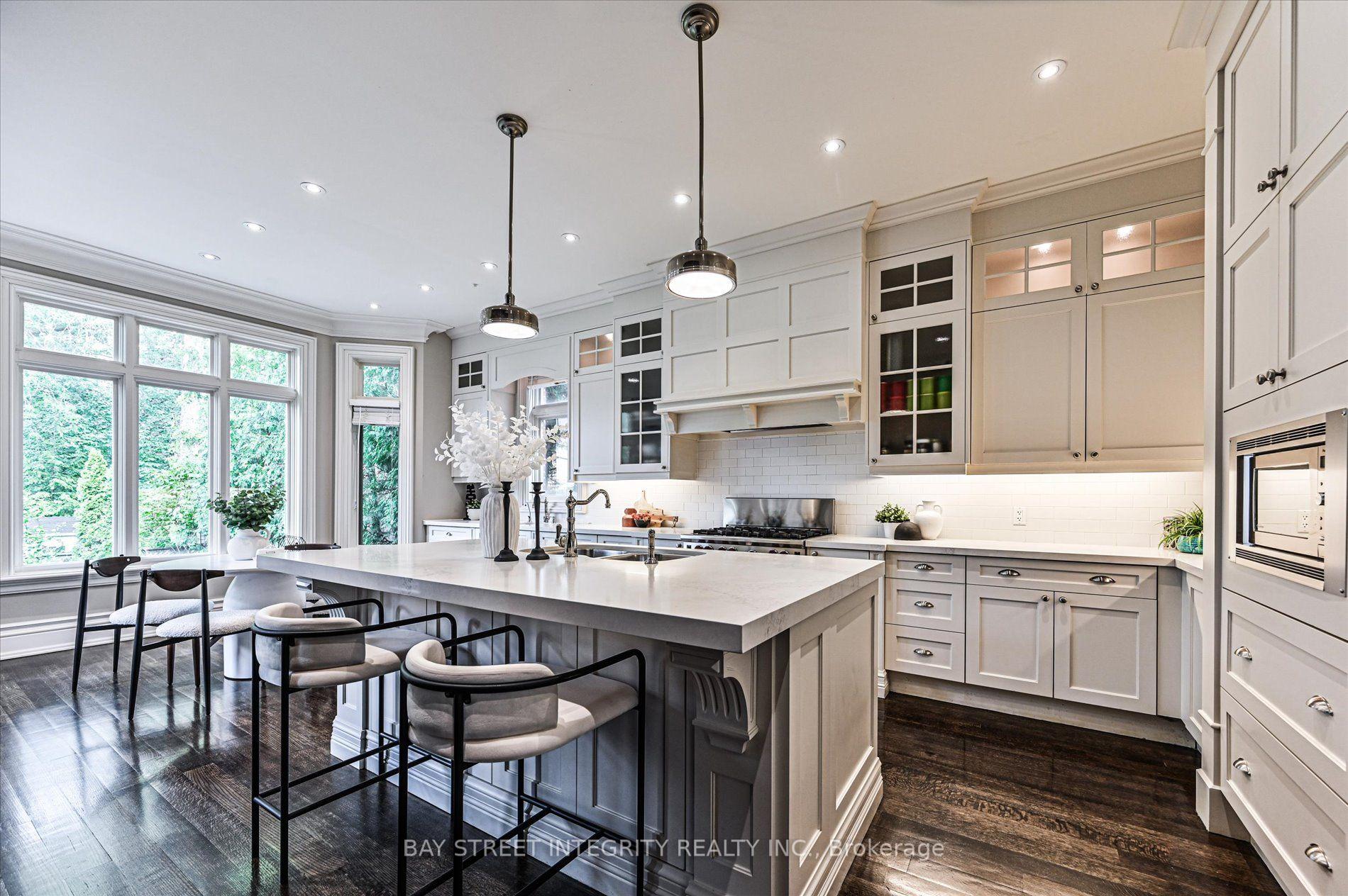 Photo 20 of 5 Westgrove Crescent, Toronto, Bedford Park-Nortown — HOMEH