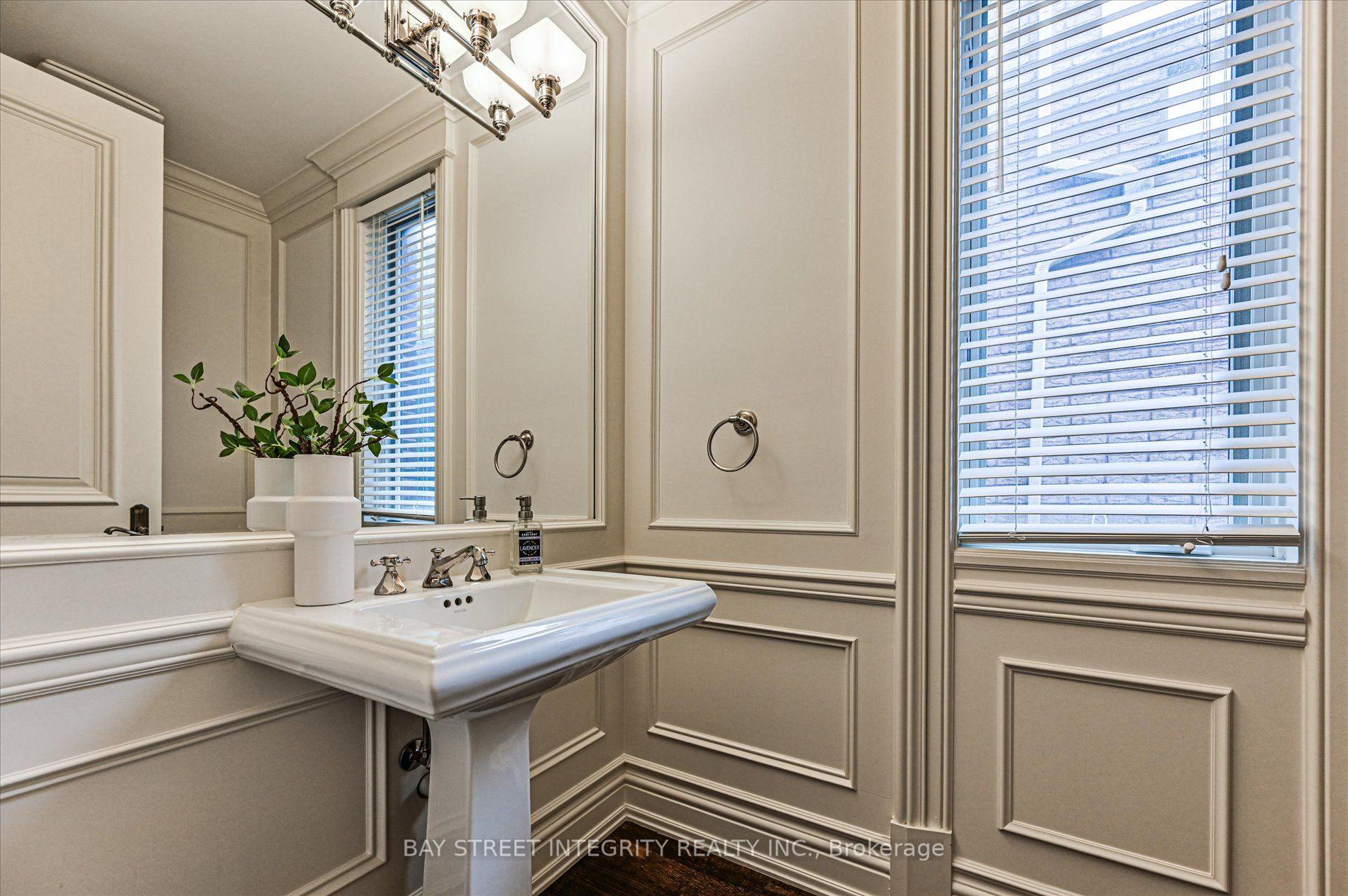 Photo 22 of 5 Westgrove Crescent, Toronto, Bedford Park-Nortown — HOMEH