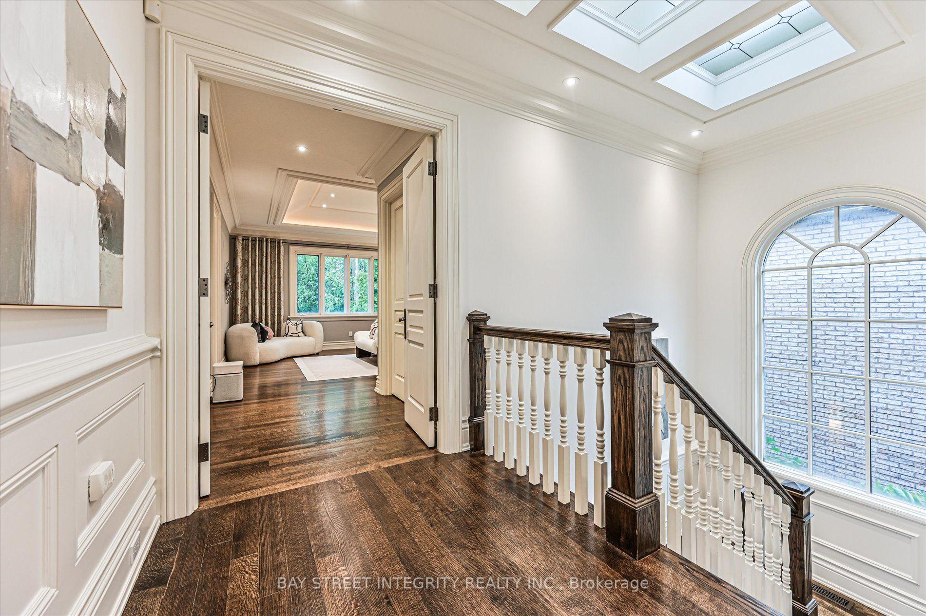 Photo 25 of 5 Westgrove Crescent, Toronto, Bedford Park-Nortown — HOMEH