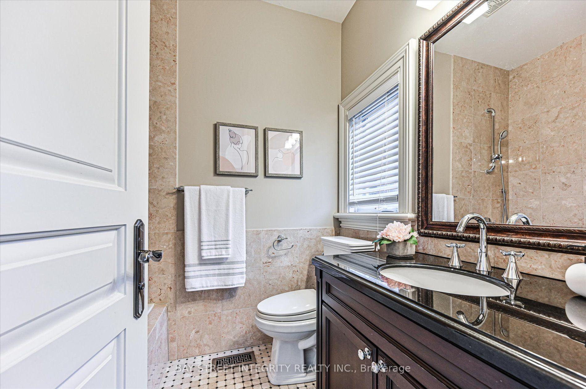 Photo 31 of 5 Westgrove Crescent, Toronto, Bedford Park-Nortown — HOMEH