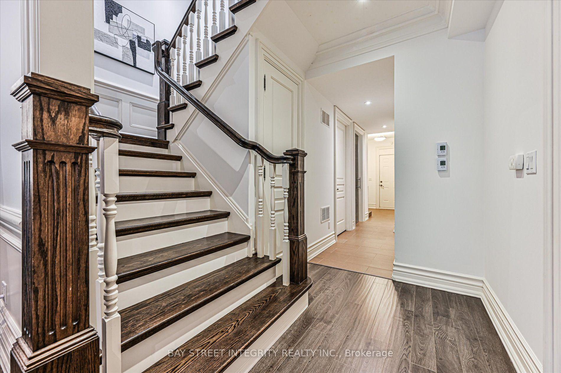Photo 37 of 5 Westgrove Crescent, Toronto, Bedford Park-Nortown — HOMEH