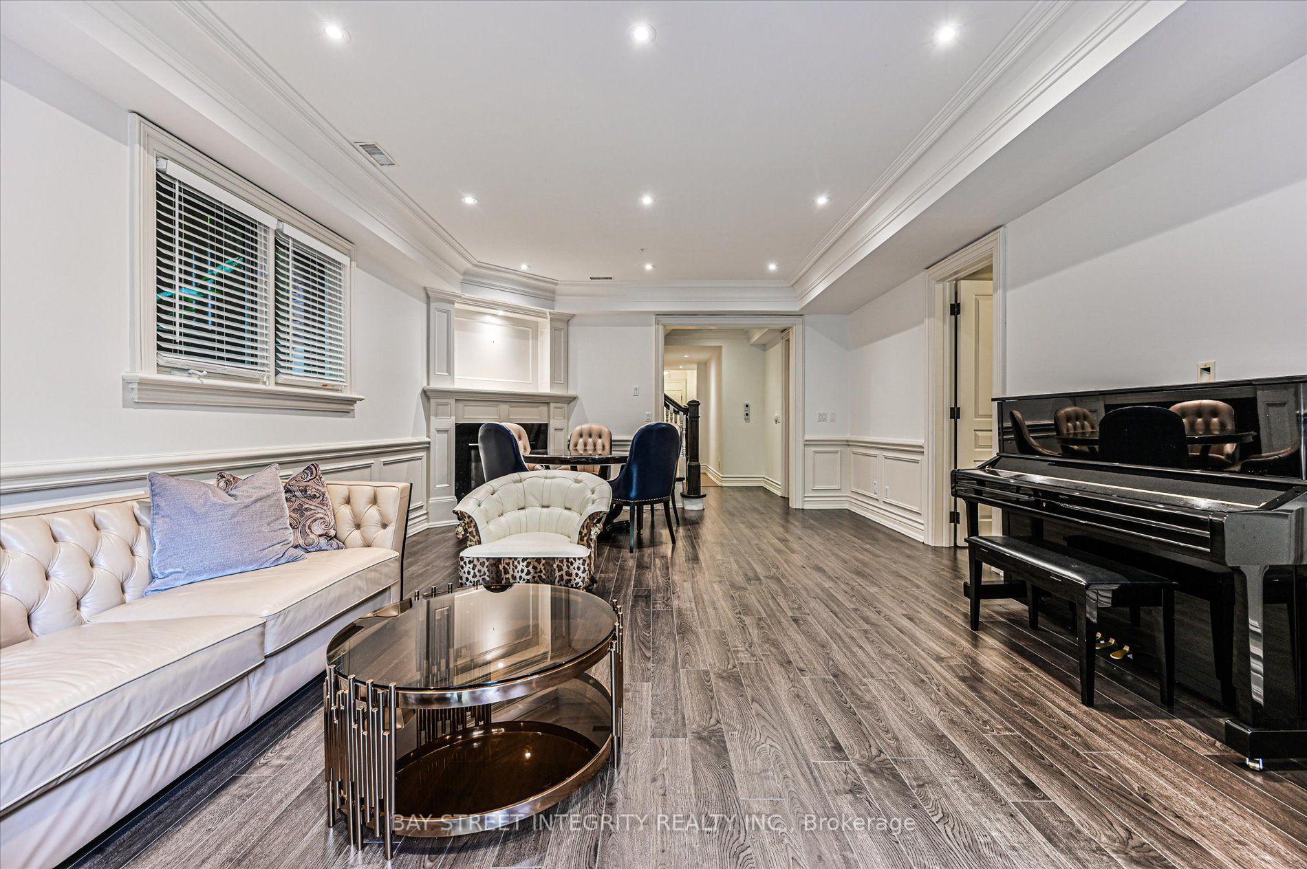 Photo 40 of 5 Westgrove Crescent, Toronto, Bedford Park-Nortown — HOMEH