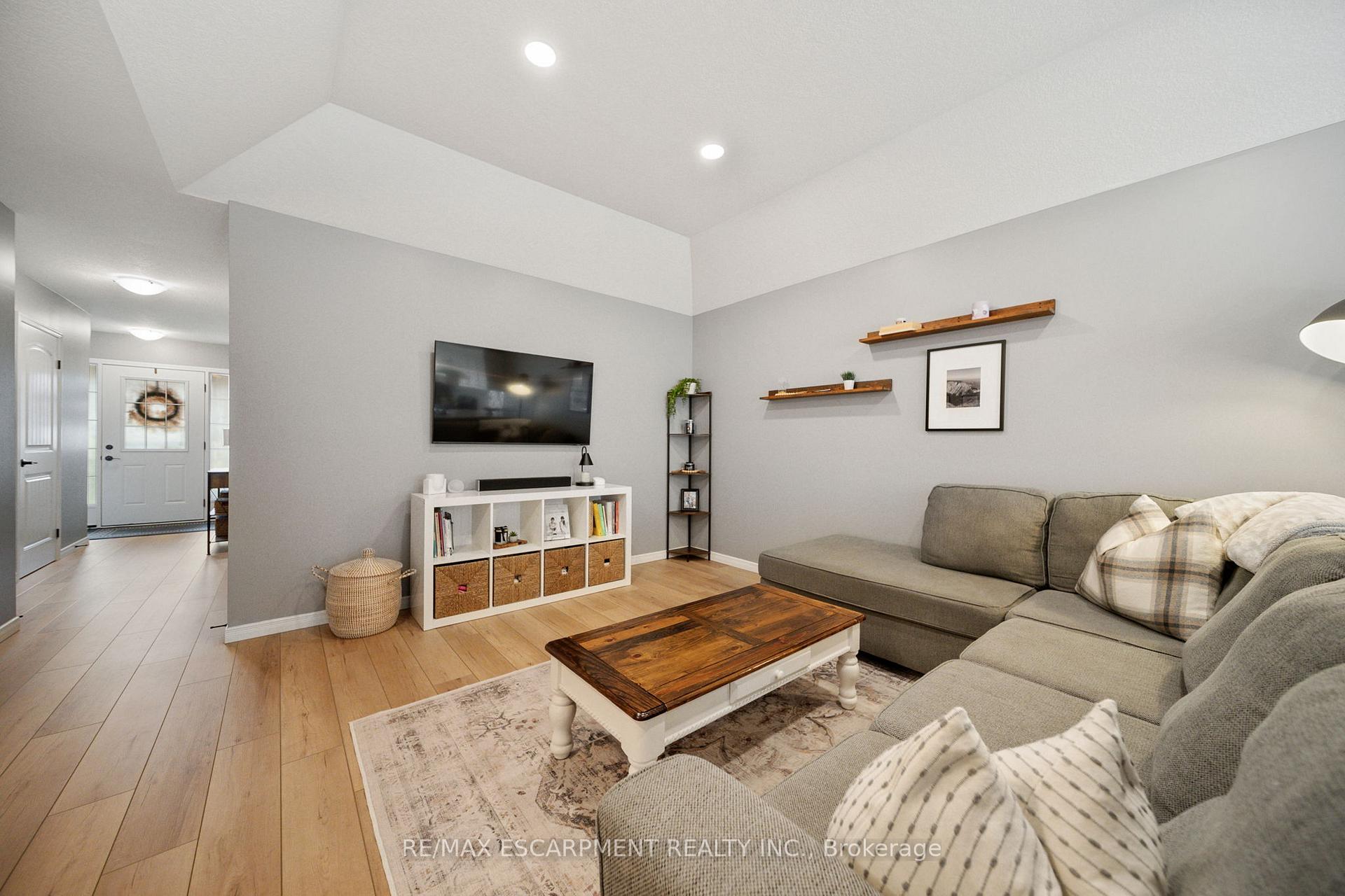 Photo 9 of 4 Basswood Road, Norfolk, Simcoe — HOMEH