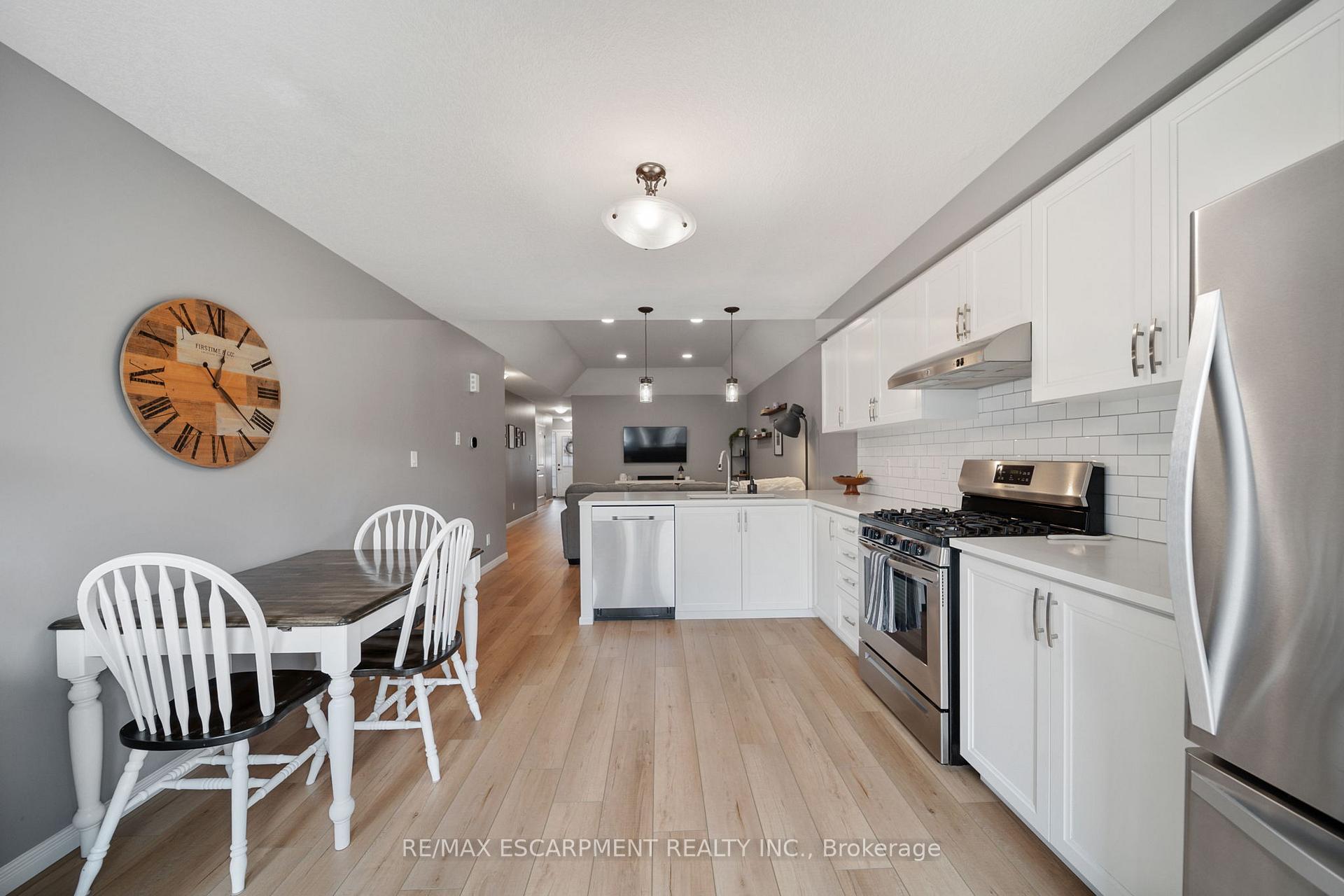 Photo 16 of 4 Basswood Road, Norfolk, Simcoe — HOMEH