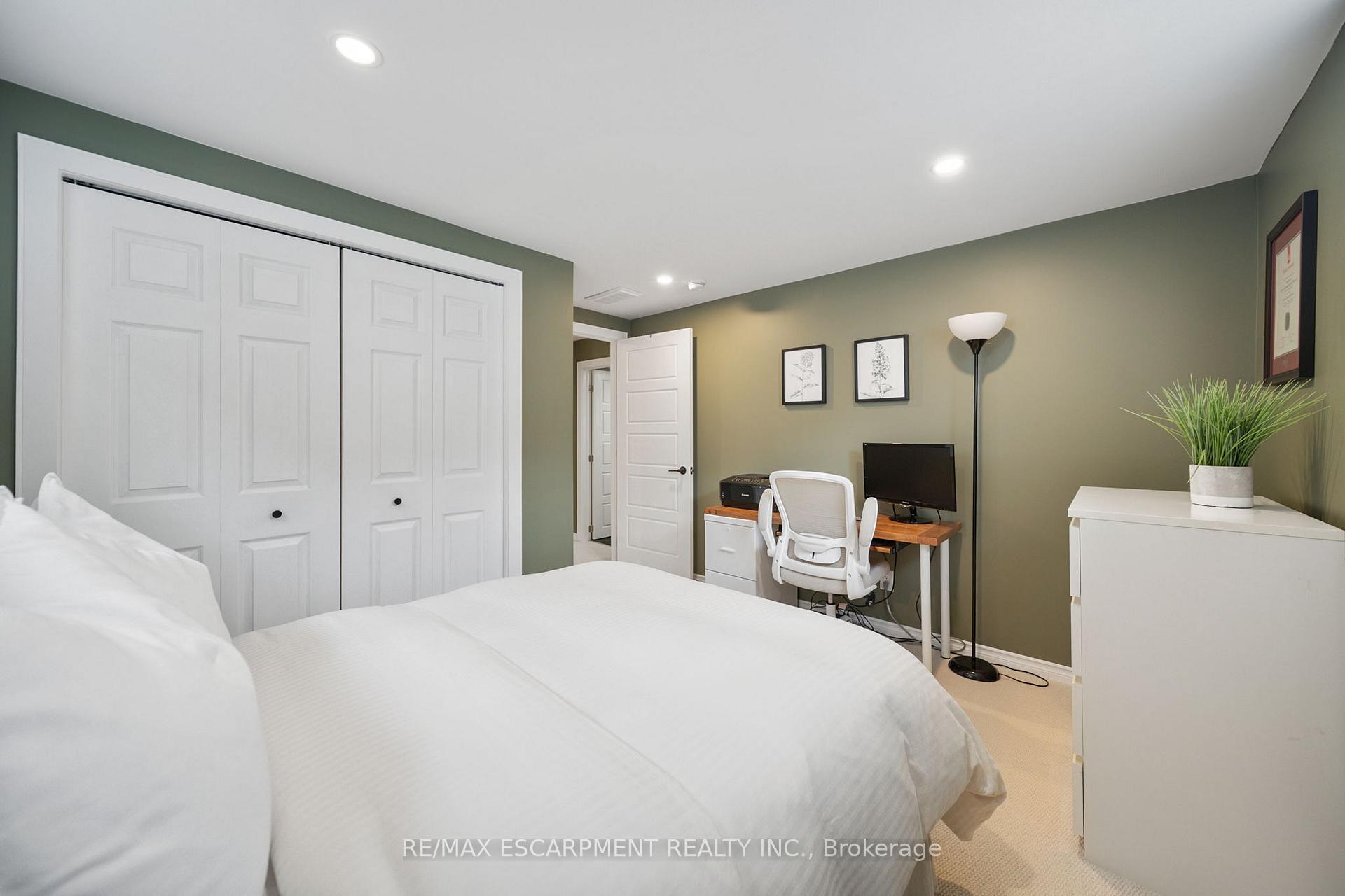 Photo 37 of 4 Basswood Road, Norfolk, Simcoe — HOMEH