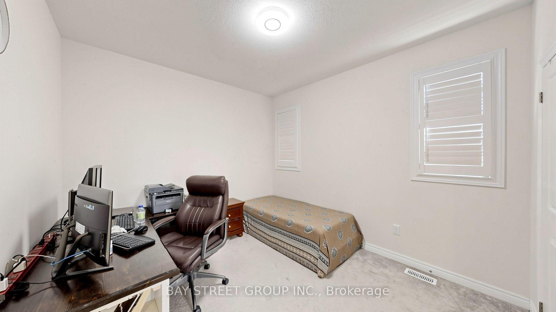 Photo 39 of 138 Zachary Crescent, Oakville, Glenorchy — HOMEH