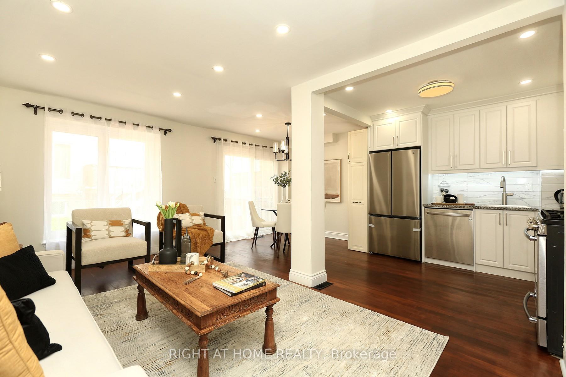 Photo 12 of 6 Snapdragon Drive, North York, Pleasant View — HOMEH