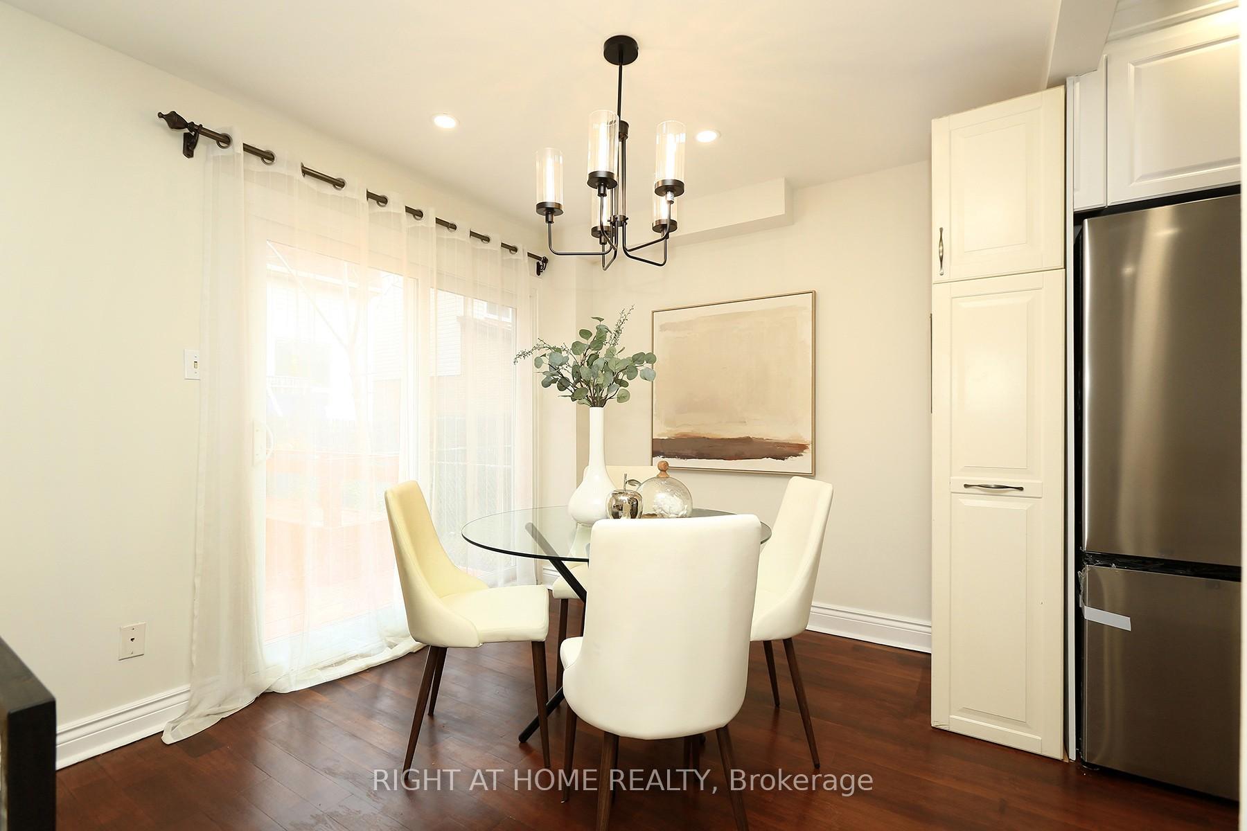 Photo 14 of 6 Snapdragon Drive, North York, Pleasant View — HOMEH