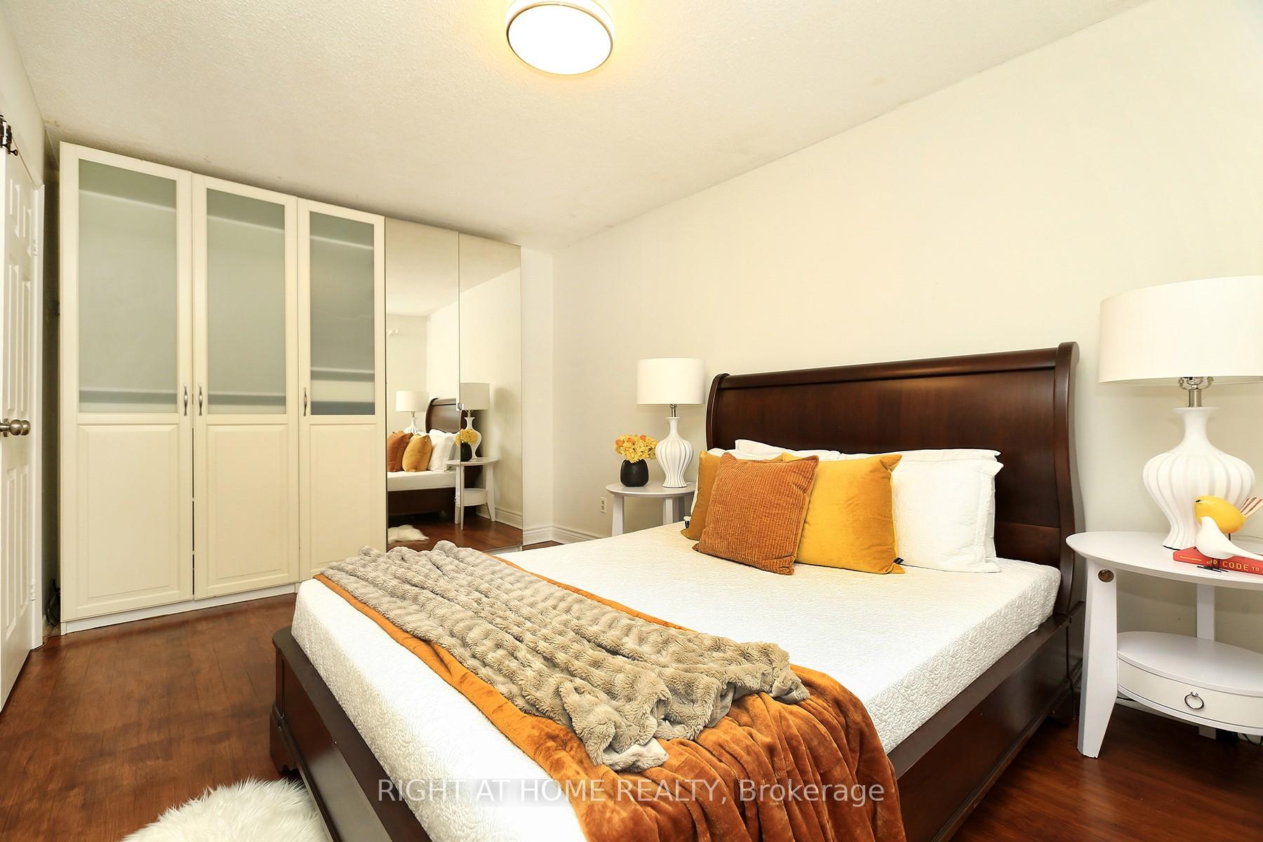 Photo 21 of 6 Snapdragon Drive, North York, Pleasant View — HOMEH