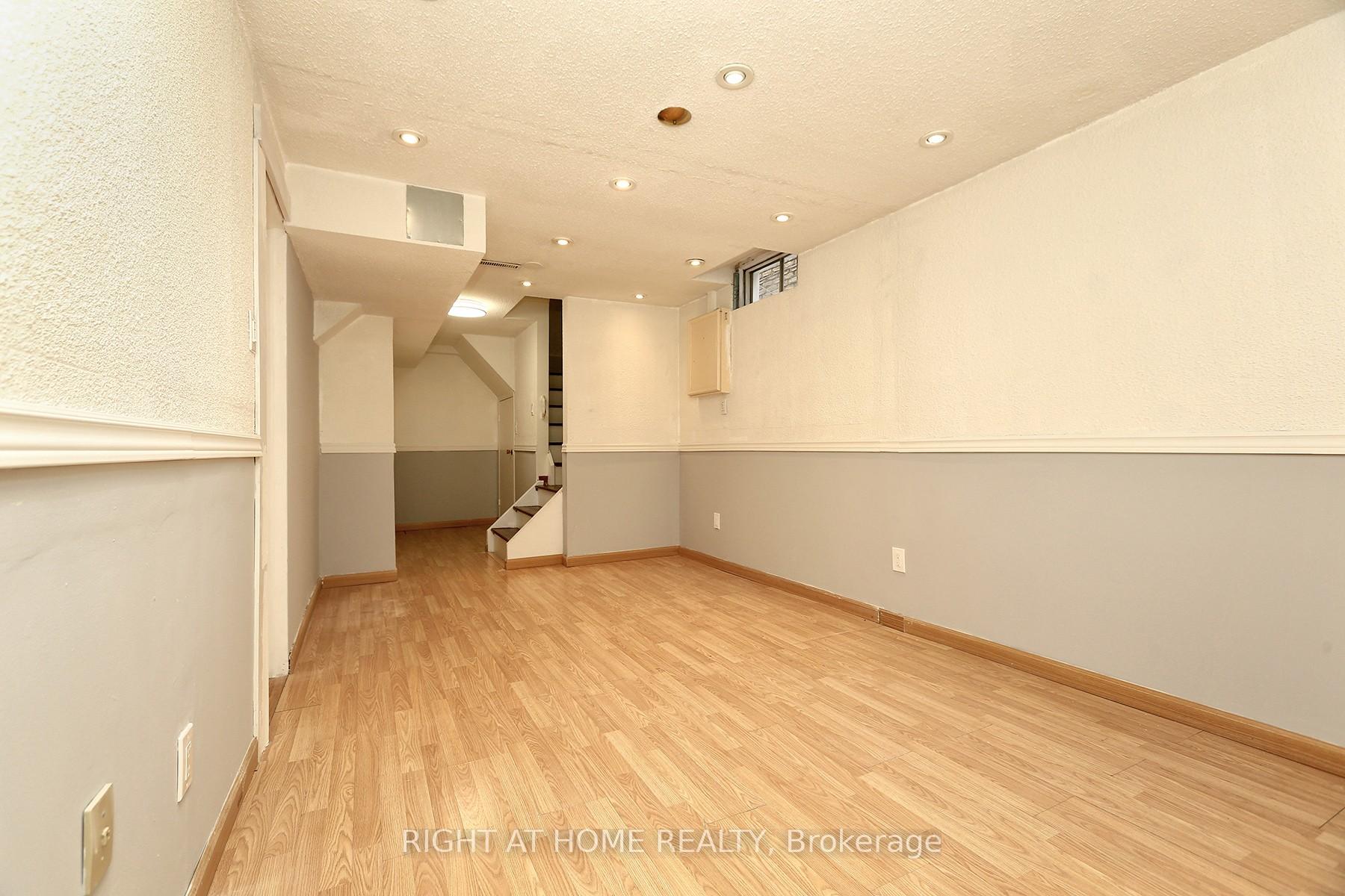 Photo 28 of 6 Snapdragon Drive, North York, Pleasant View — HOMEH