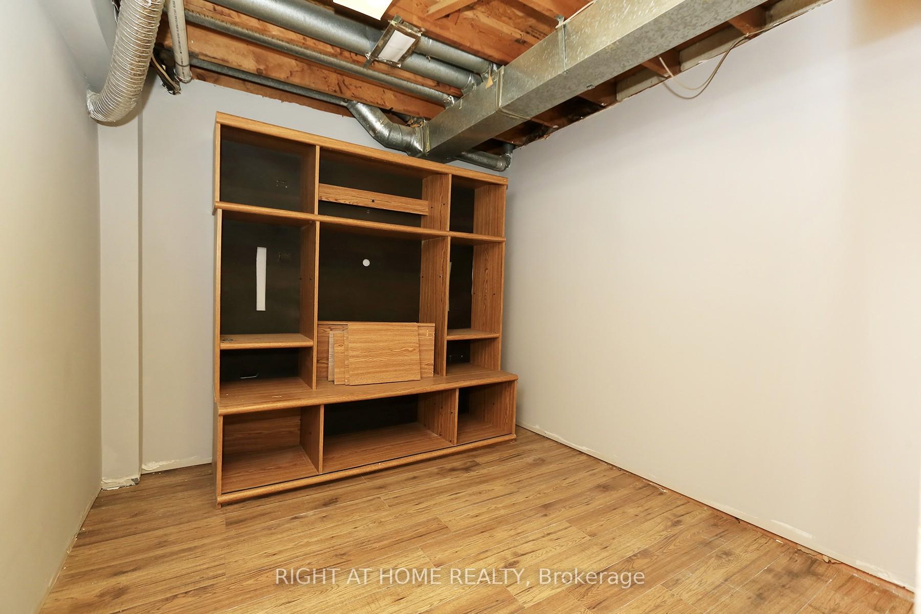 Photo 29 of 6 Snapdragon Drive, North York, Pleasant View — HOMEH