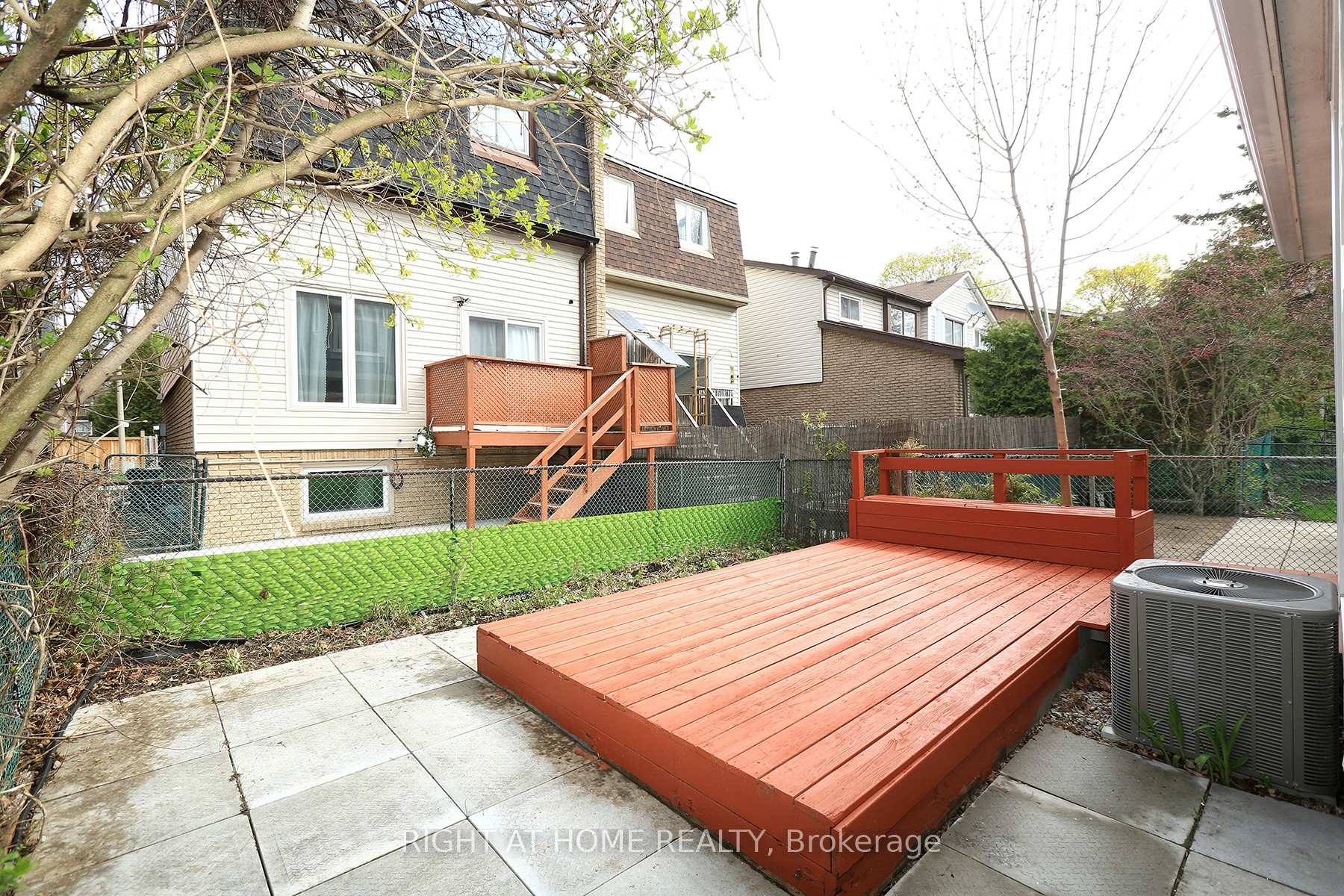 Photo 32 of 6 Snapdragon Drive, North York, Pleasant View — HOMEH