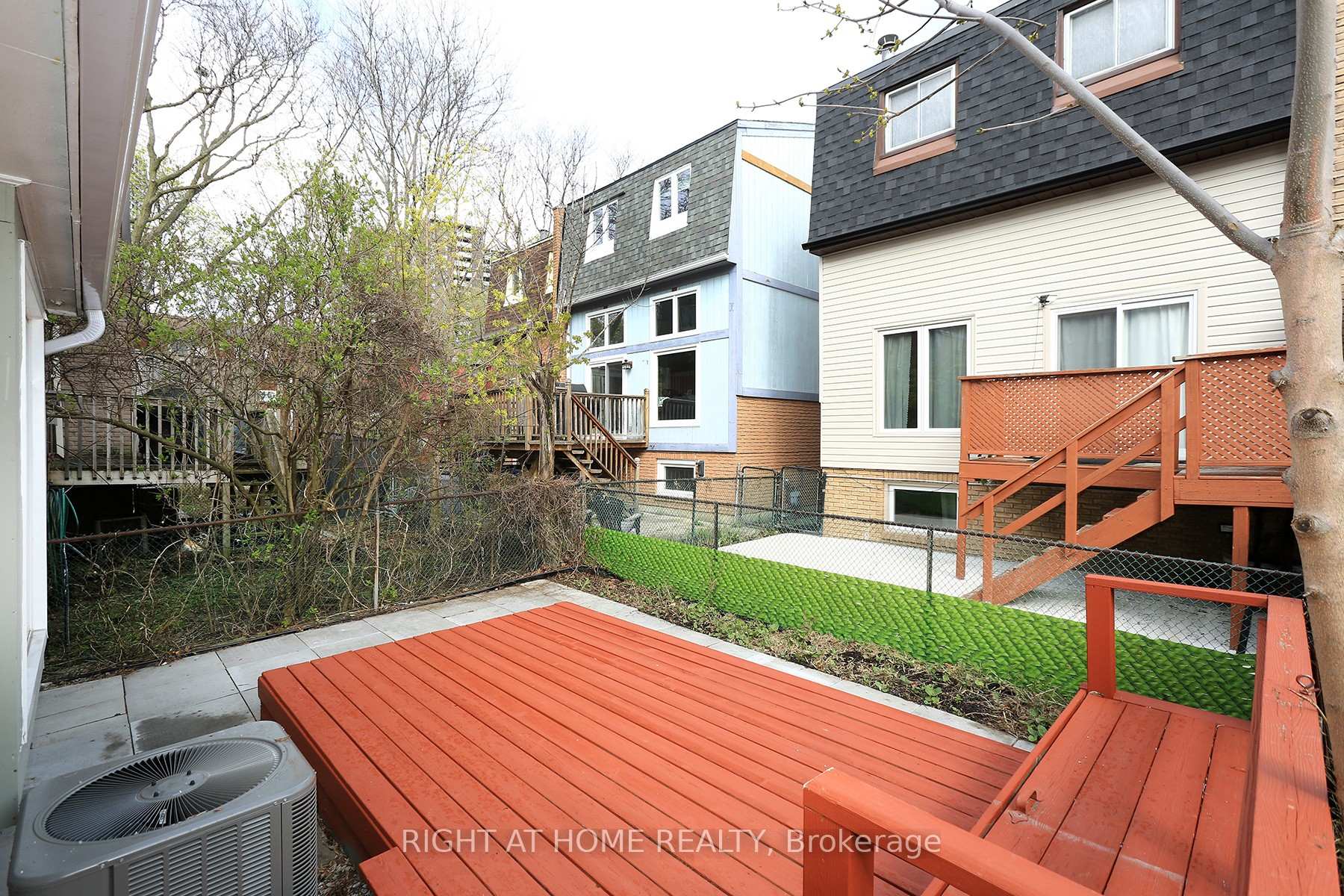 Photo 33 of 6 Snapdragon Drive, North York, Pleasant View — HOMEH