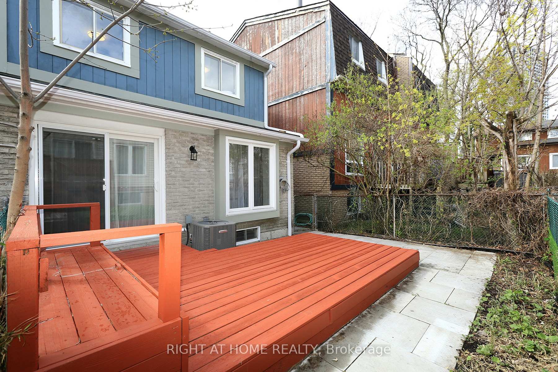 Photo 34 of 6 Snapdragon Drive, North York, Pleasant View — HOMEH
