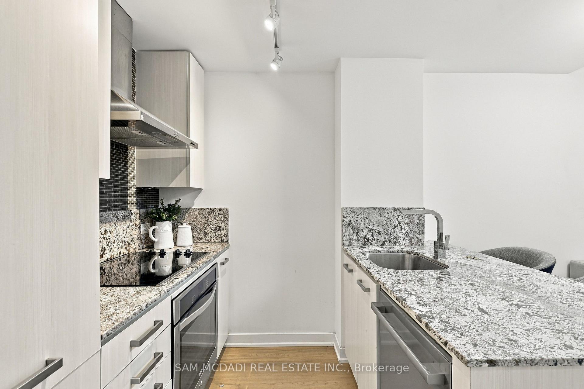Photo 10 of Unit TH27, 15 Beverley Street, Toronto, Kensington-Chinatown — HOMEH