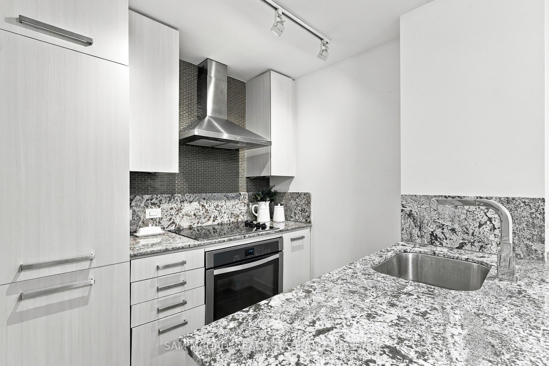 Photo 11 of Unit TH27, 15 Beverley Street, Toronto, Kensington-Chinatown — HOMEH