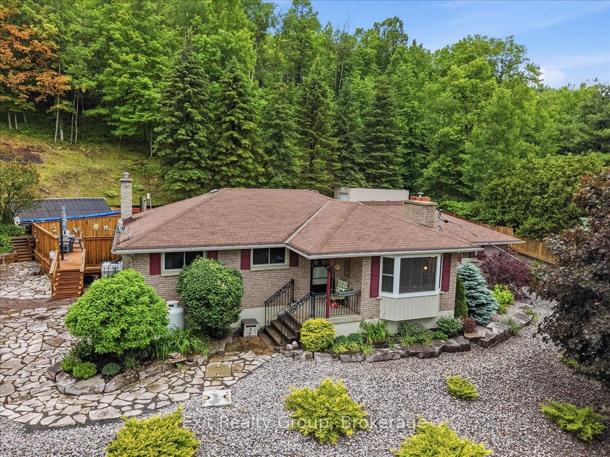 Photo 1 of 427 Townsend Road, Belleville, Thurlow Ward — HOMEH