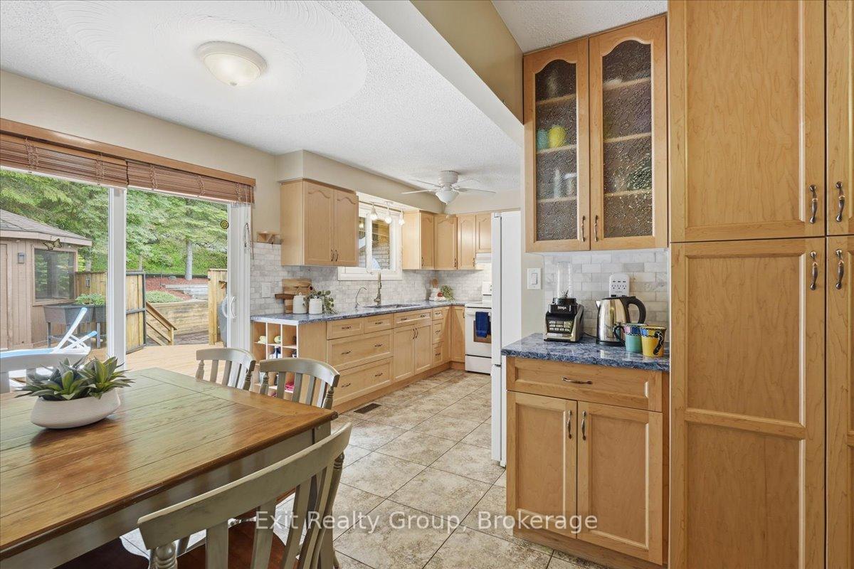 Photo 6 of 427 Townsend Road, Belleville, Thurlow Ward — HOMEH