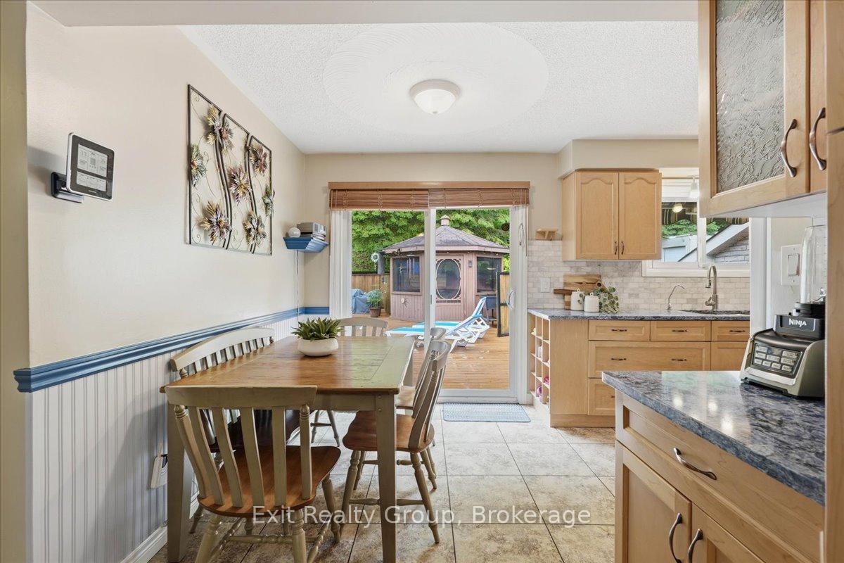 Photo 11 of 427 Townsend Road, Belleville, Thurlow Ward — HOMEH