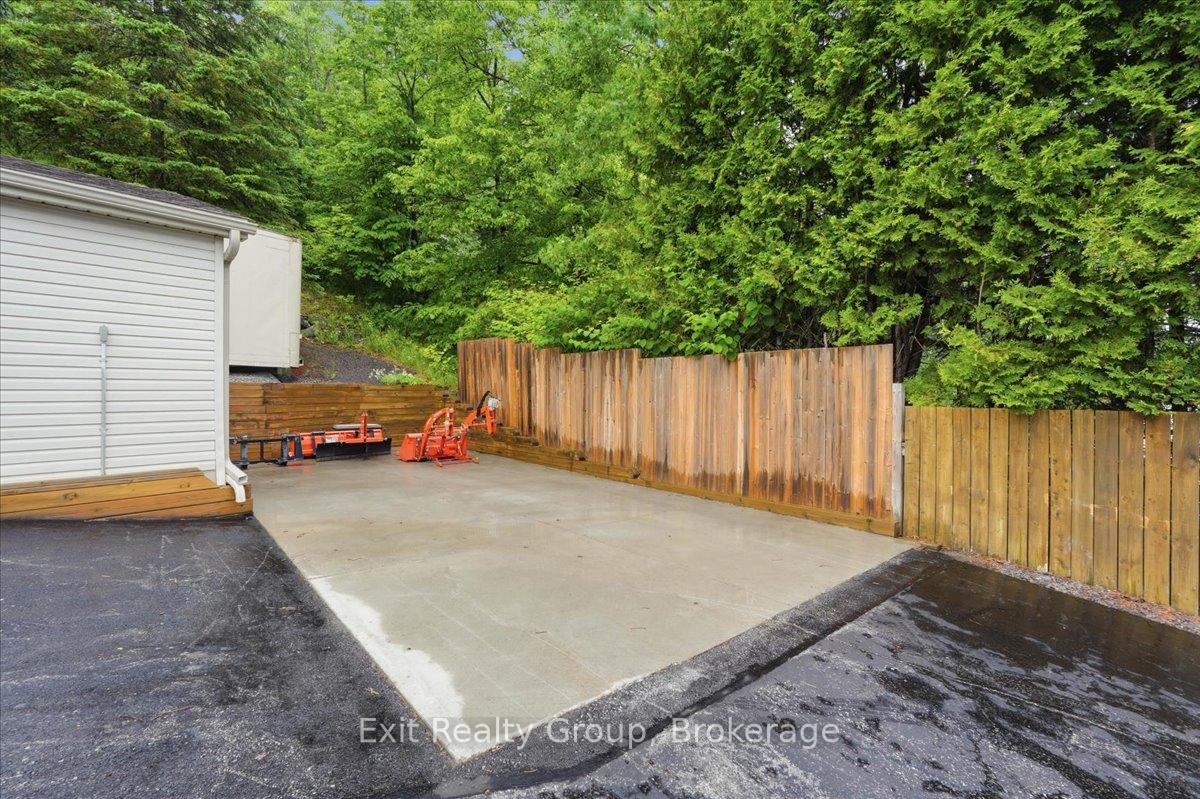 Photo 38 of 427 Townsend Road, Belleville, Thurlow Ward — HOMEH