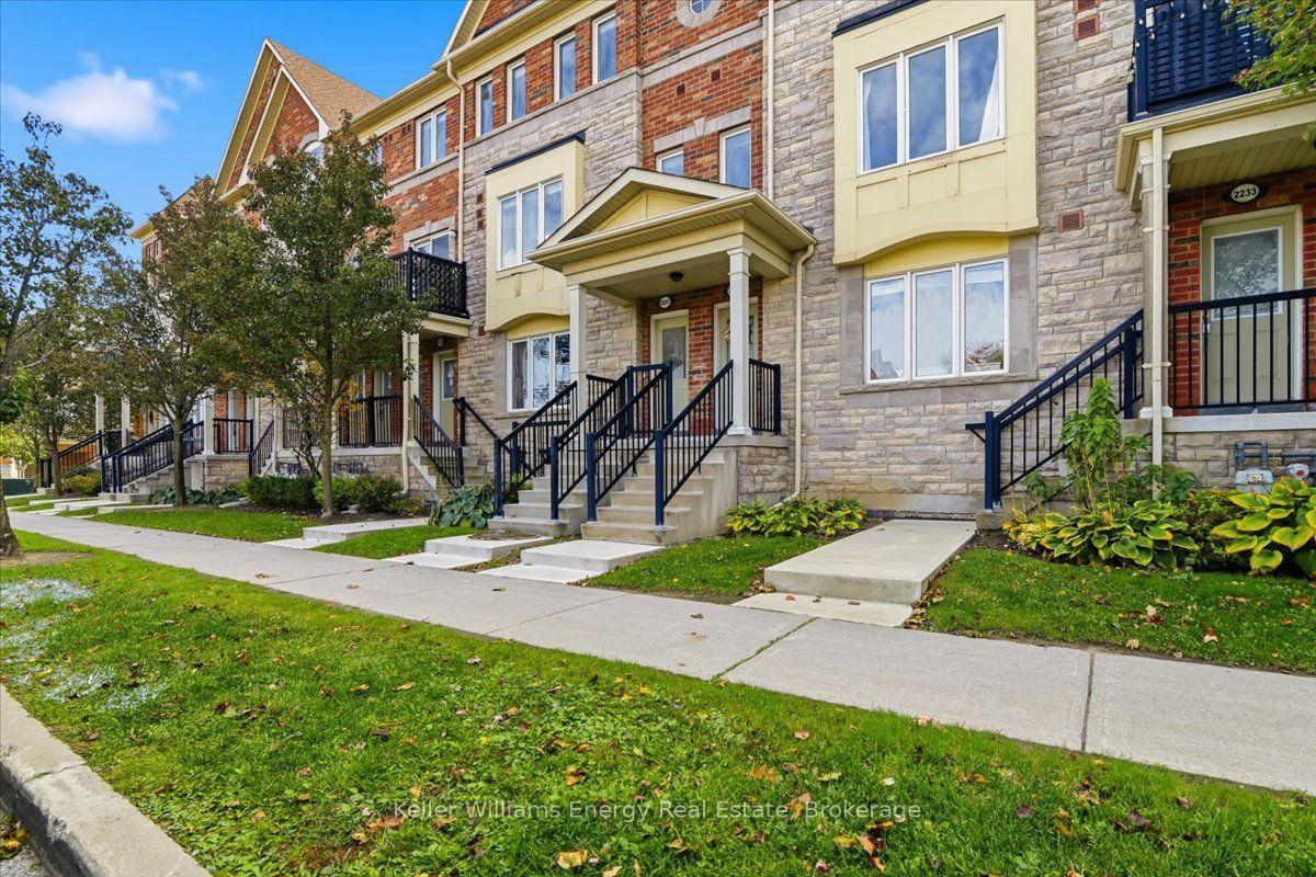 Photo 2 of Unit 82, 2237 Bur Oak Avenue, Markham, Greensborough — HOMEH