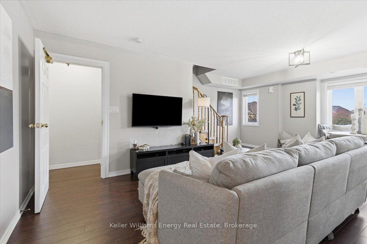Photo 6 of Unit 82, 2237 Bur Oak Avenue, Markham, Greensborough — HOMEH
