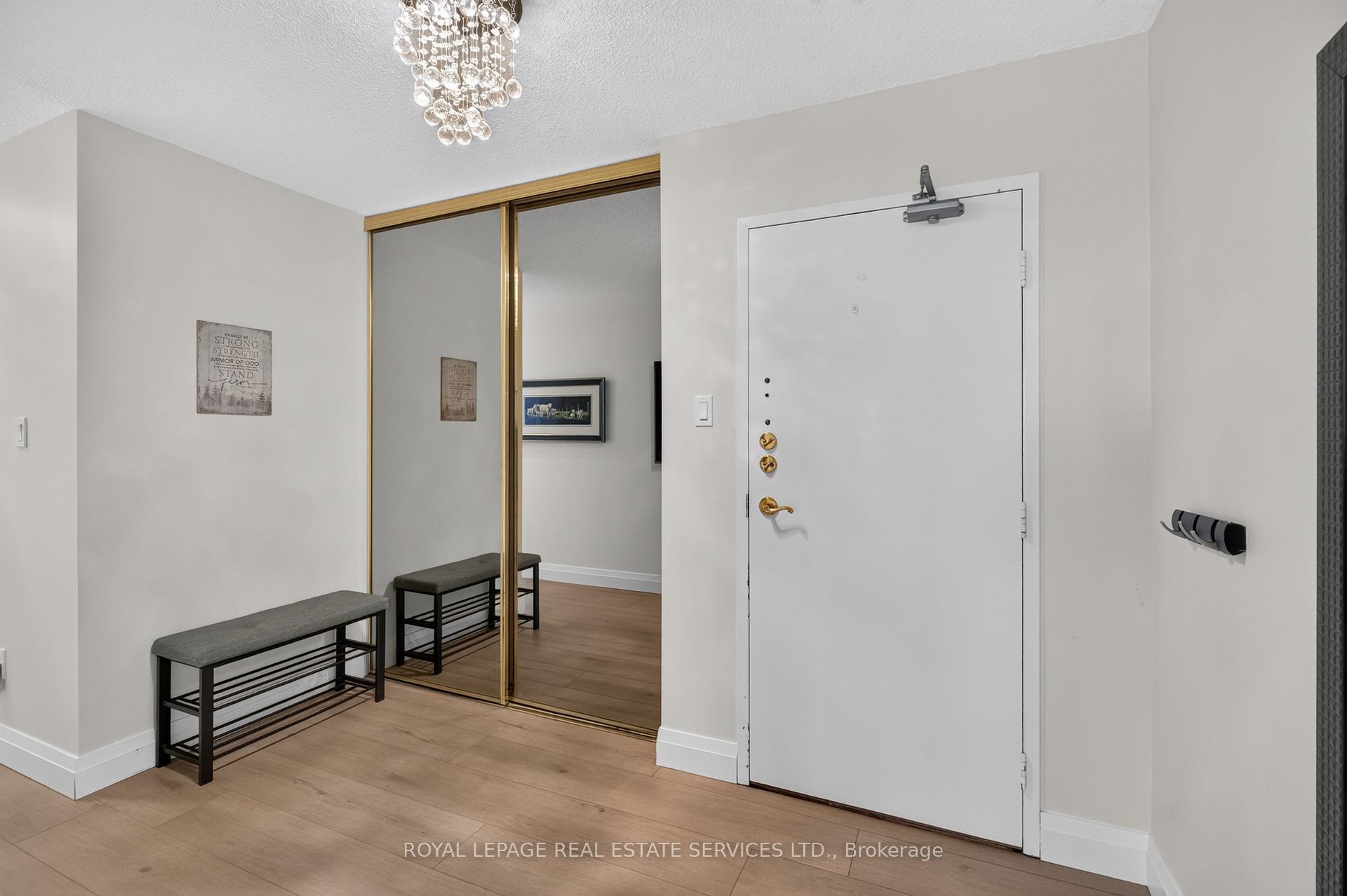 Photo 6 of Unit 1001, 2185 Marine Drive, Oakville, Bronte — HOMEH