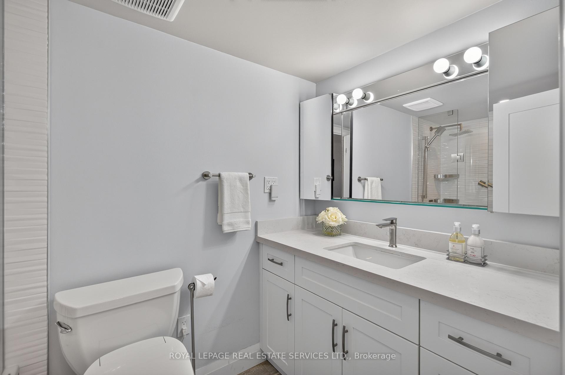 Photo 40 of Unit 1001, 2185 Marine Drive, Oakville, Bronte — HOMEH