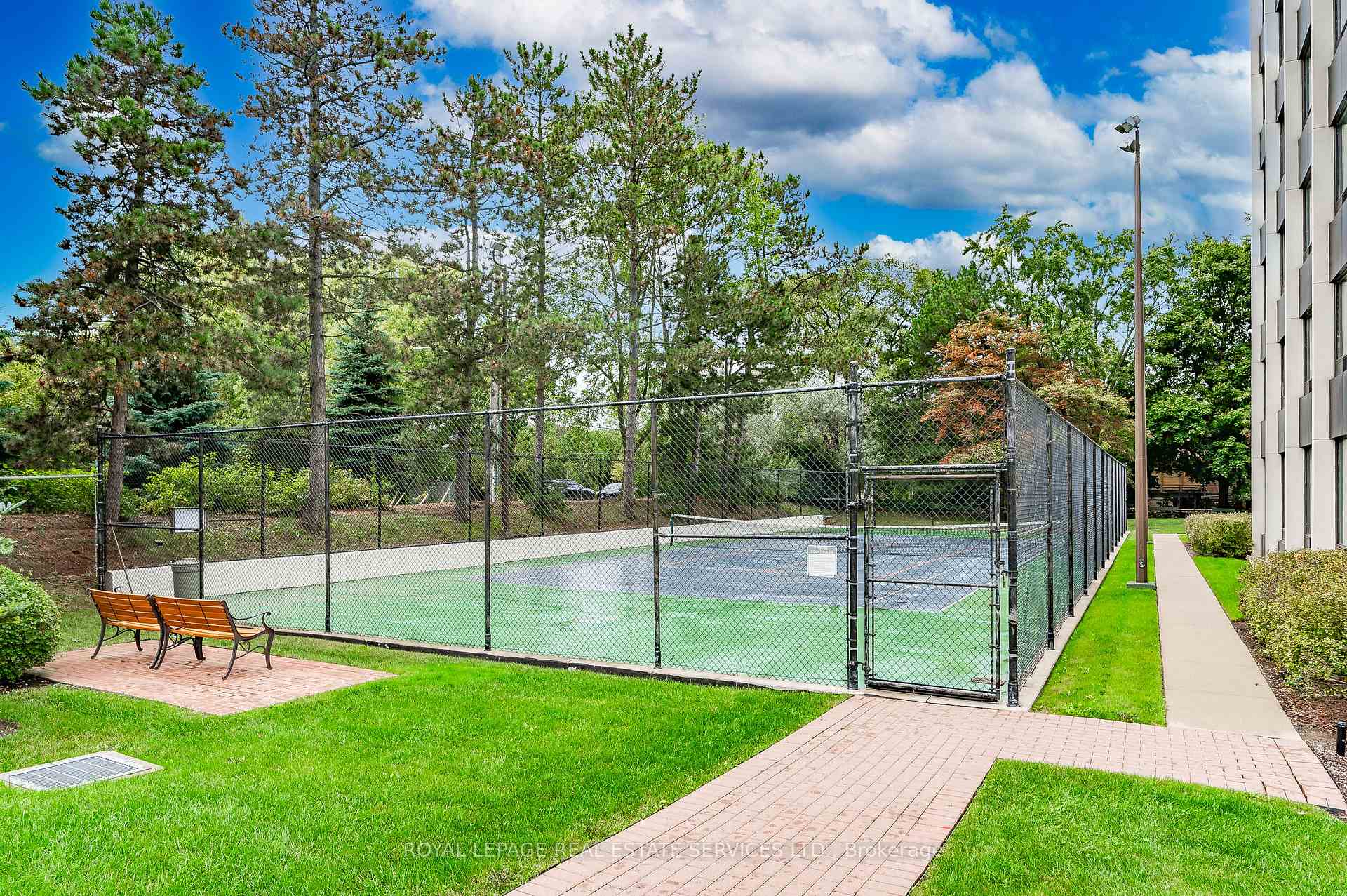 Photo 46 of Unit 1001, 2185 Marine Drive, Oakville, Bronte — HOMEH