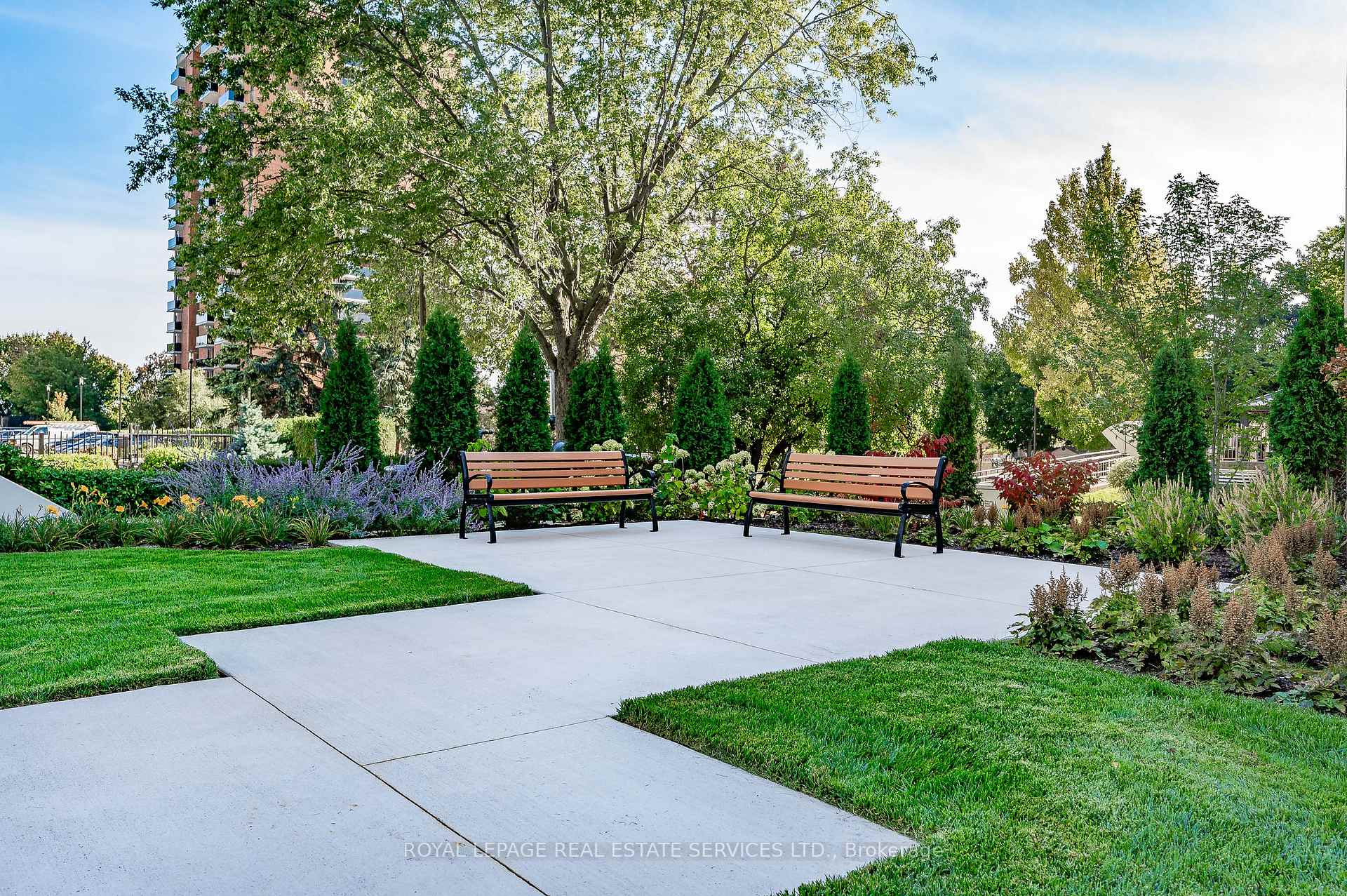 Photo 48 of Unit 1001, 2185 Marine Drive, Oakville, Bronte — HOMEH
