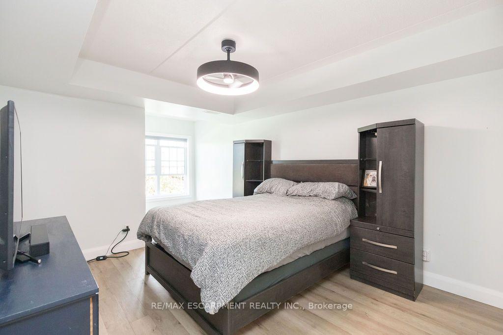 Photo 13 of Unit 207, 1480 Bishops Gate, Oakville, Glen Abbey — HOMEH
