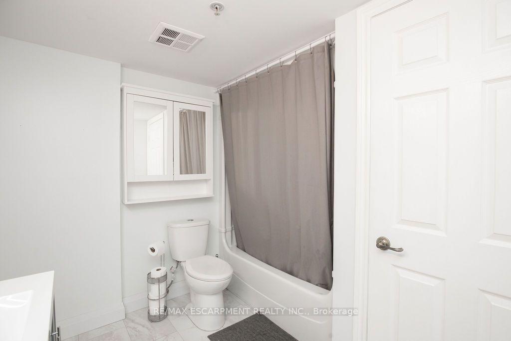 Photo 16 of Unit 207, 1480 Bishops Gate, Oakville, Glen Abbey — HOMEH