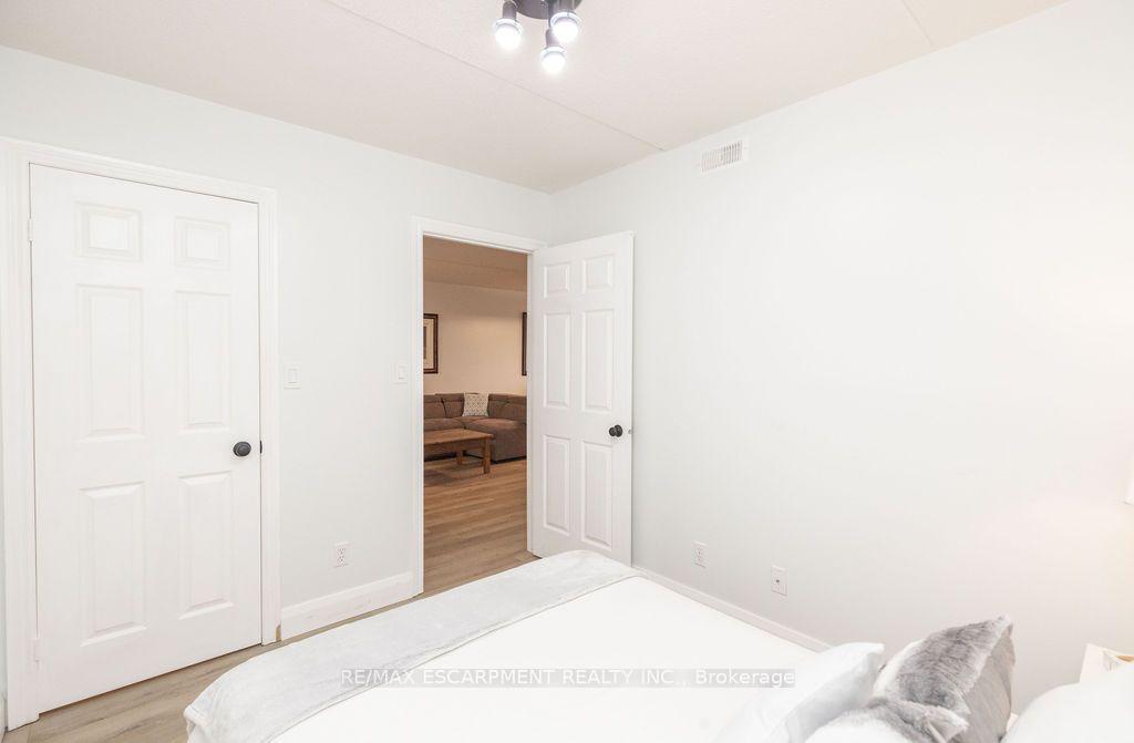 Photo 22 of Unit 207, 1480 Bishops Gate, Oakville, Glen Abbey — HOMEH
