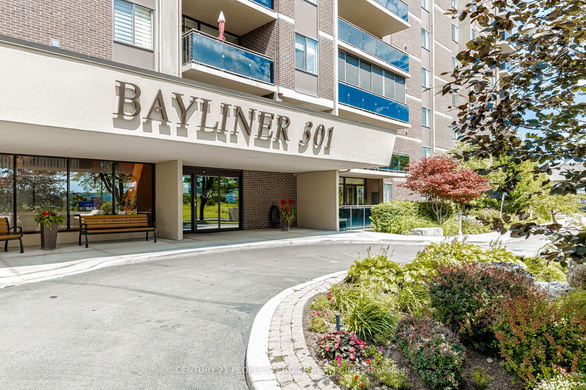 Photo 3 of Unit 1203, 301 Frances Avenue, Hamilton, Lakeshore — HOMEH