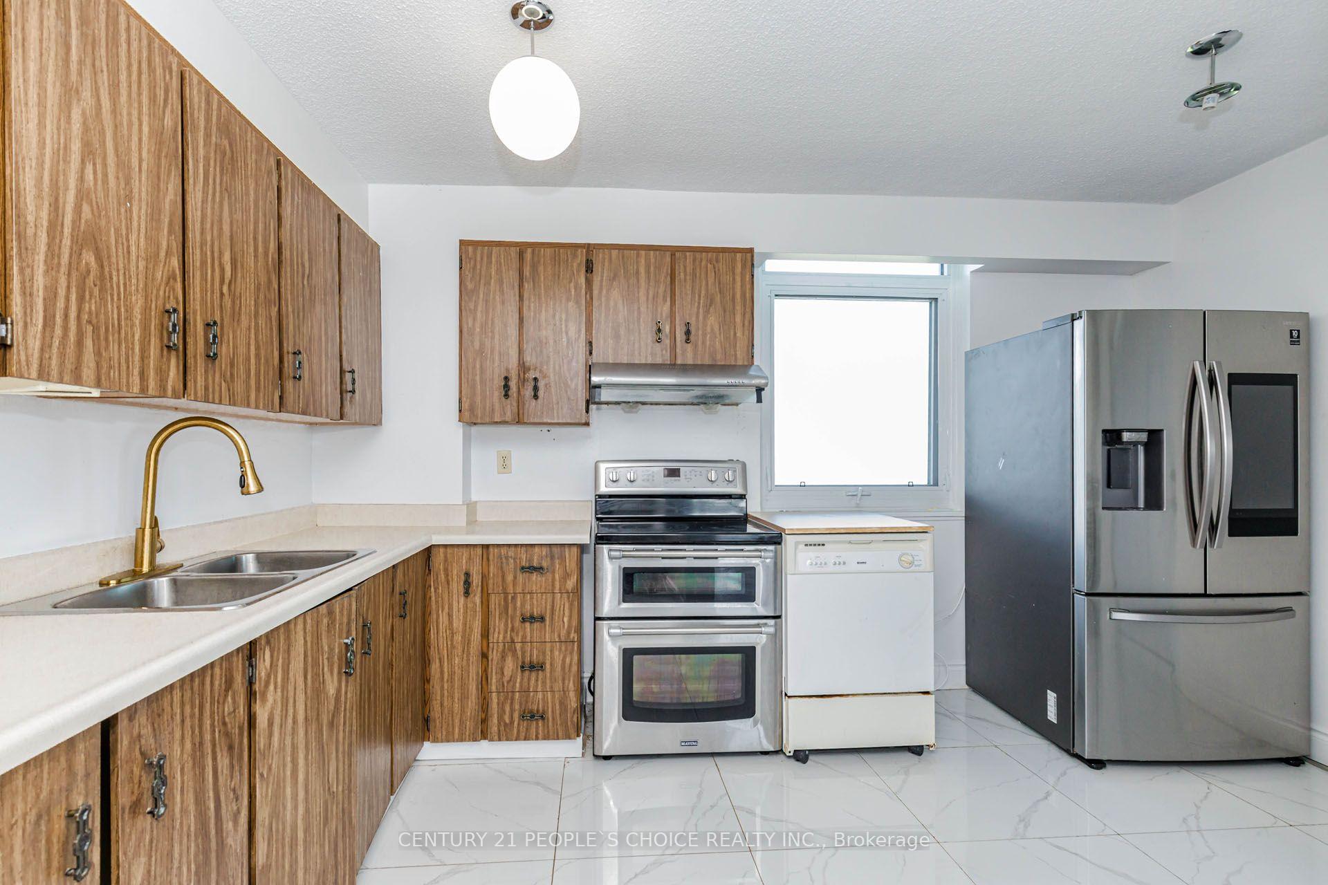 Photo 9 of Unit 1203, 301 Frances Avenue, Hamilton, Lakeshore — HOMEH